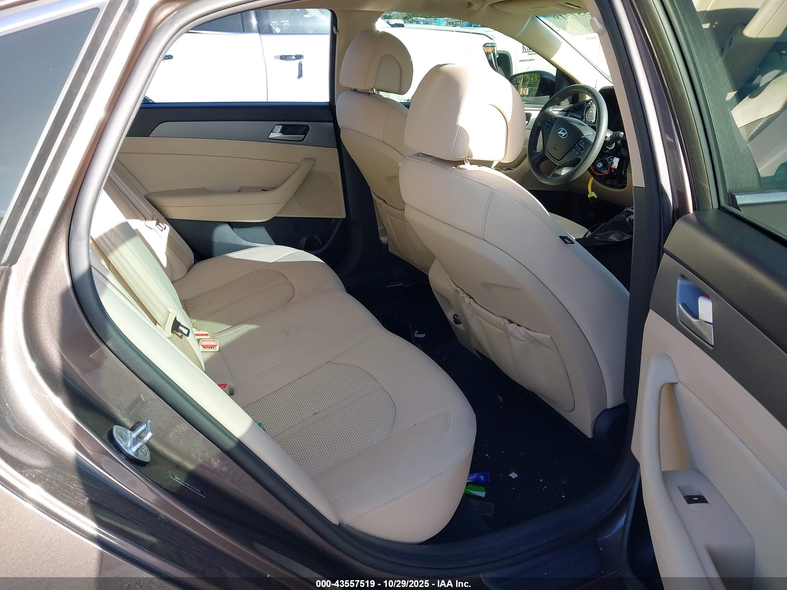 HYUNDAI SONATA image 8
