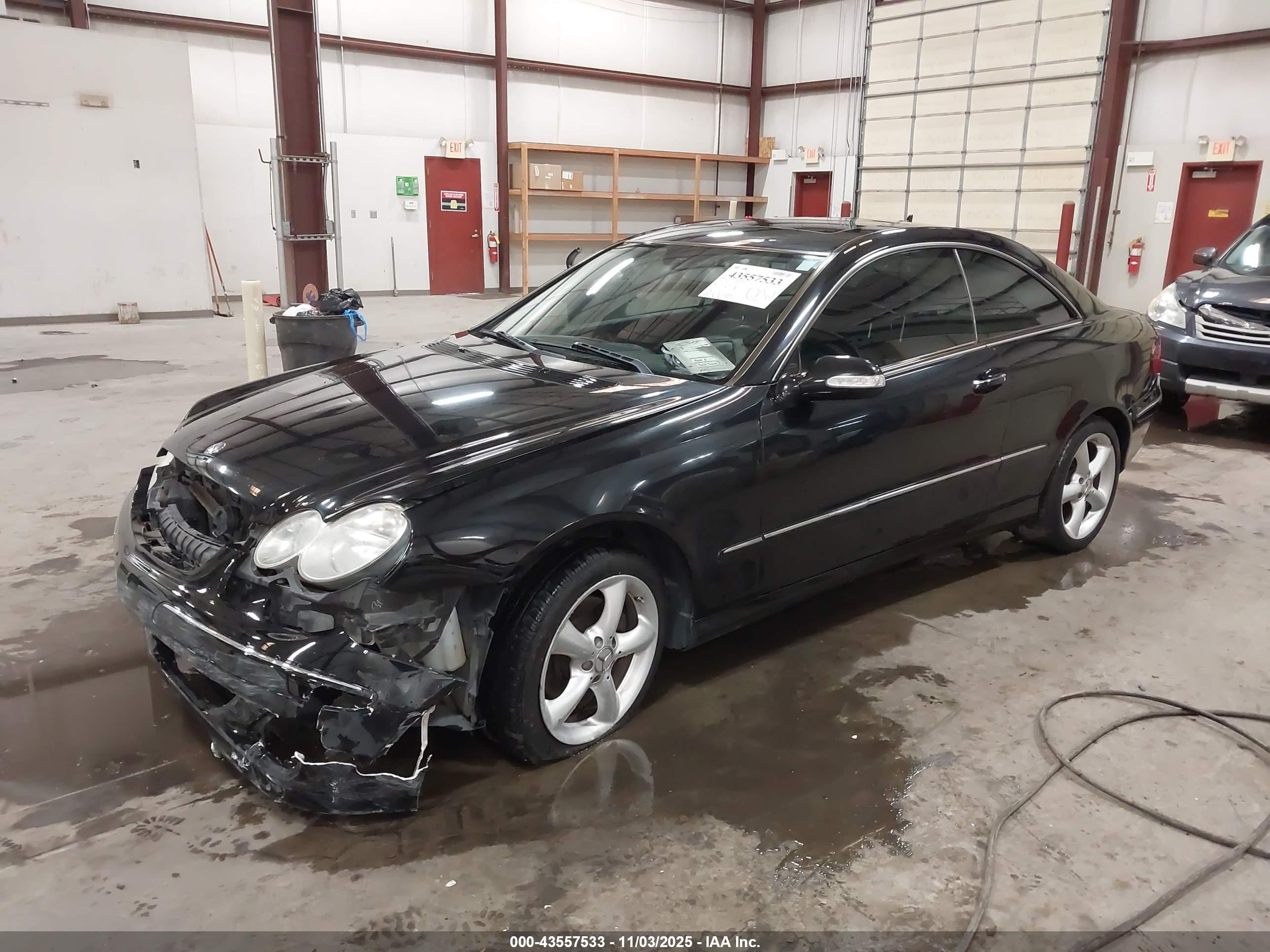MERCEDES-BENZ CLK image 2