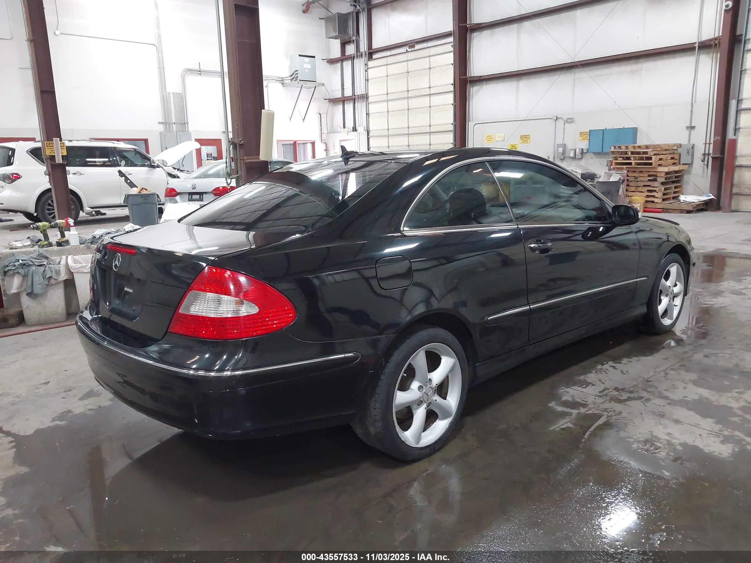 MERCEDES-BENZ CLK image 4