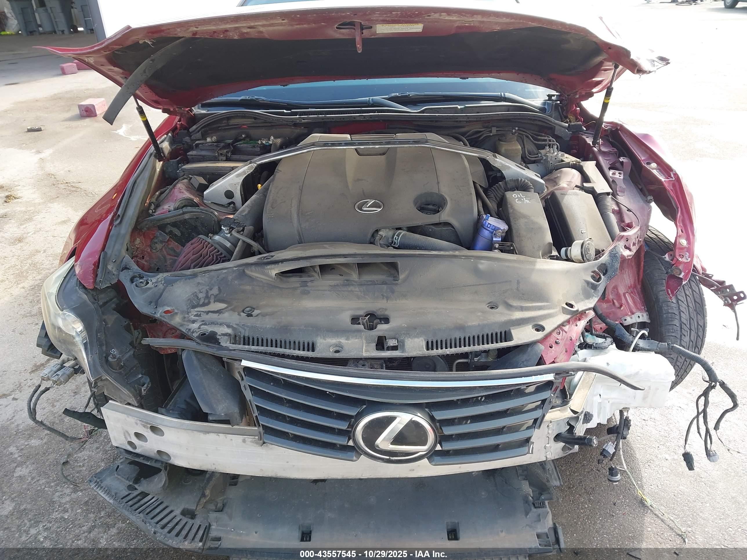 LEXUS IS image 10