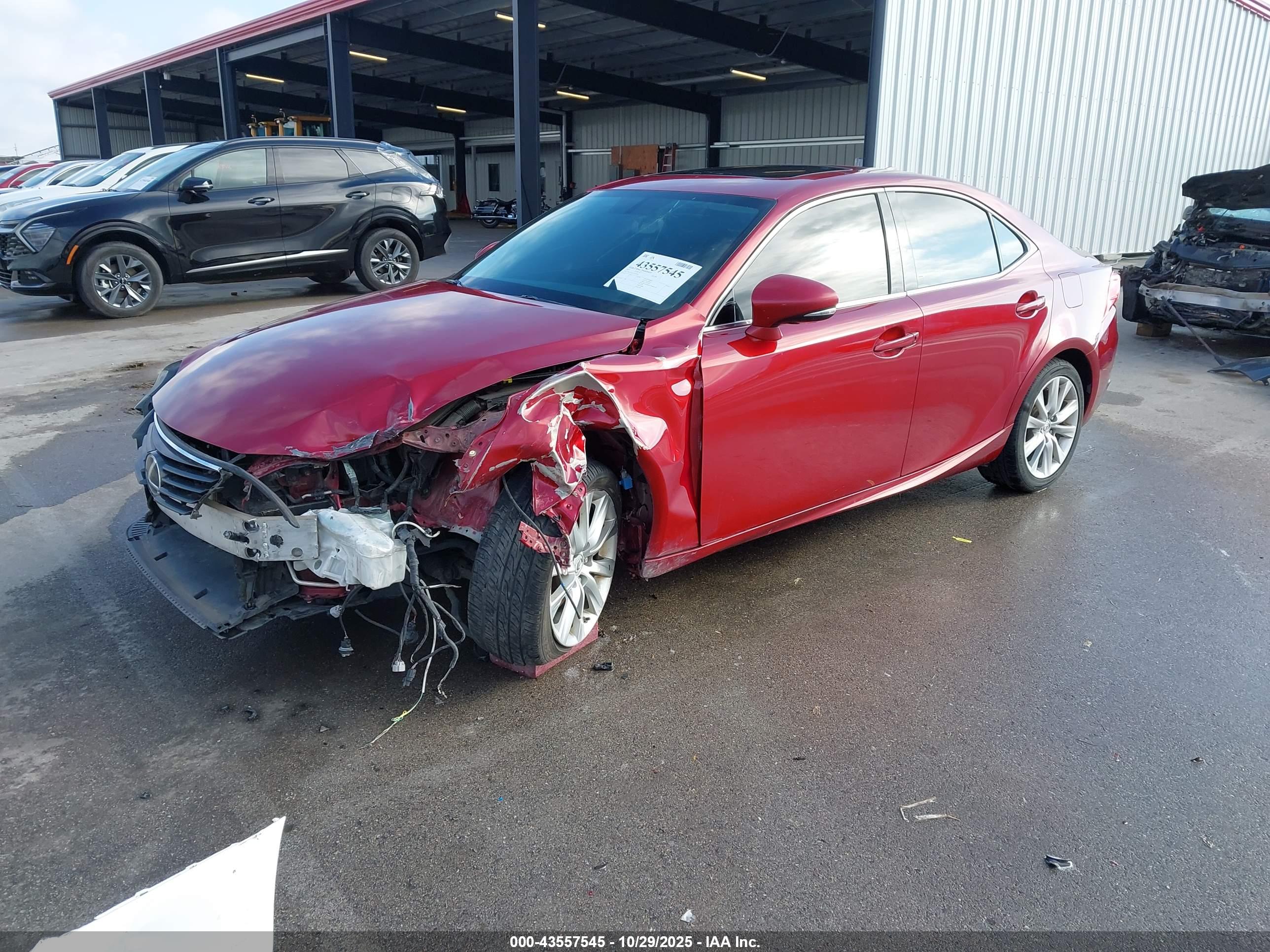 LEXUS IS image 2