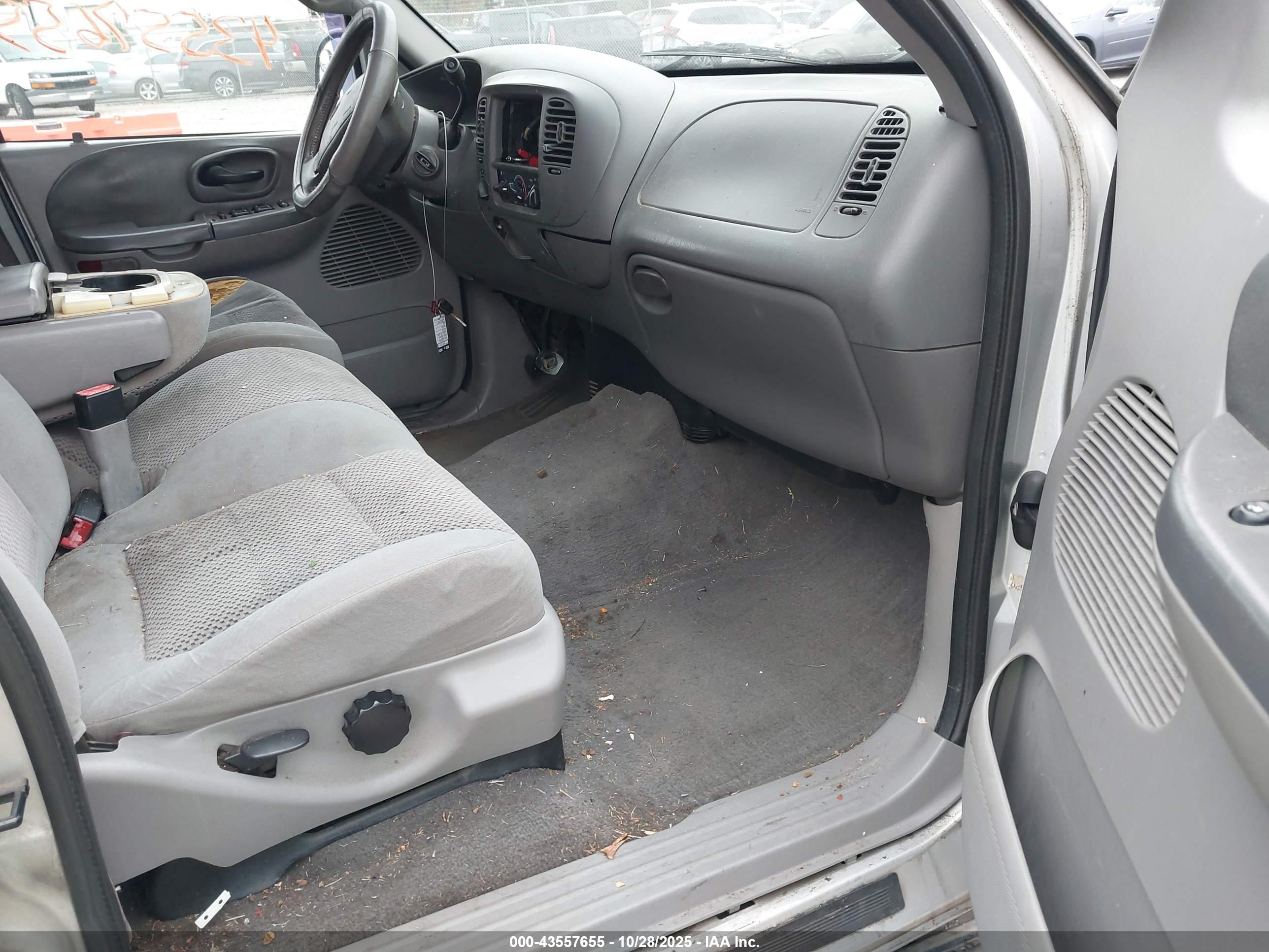 FORD F-150 image 5