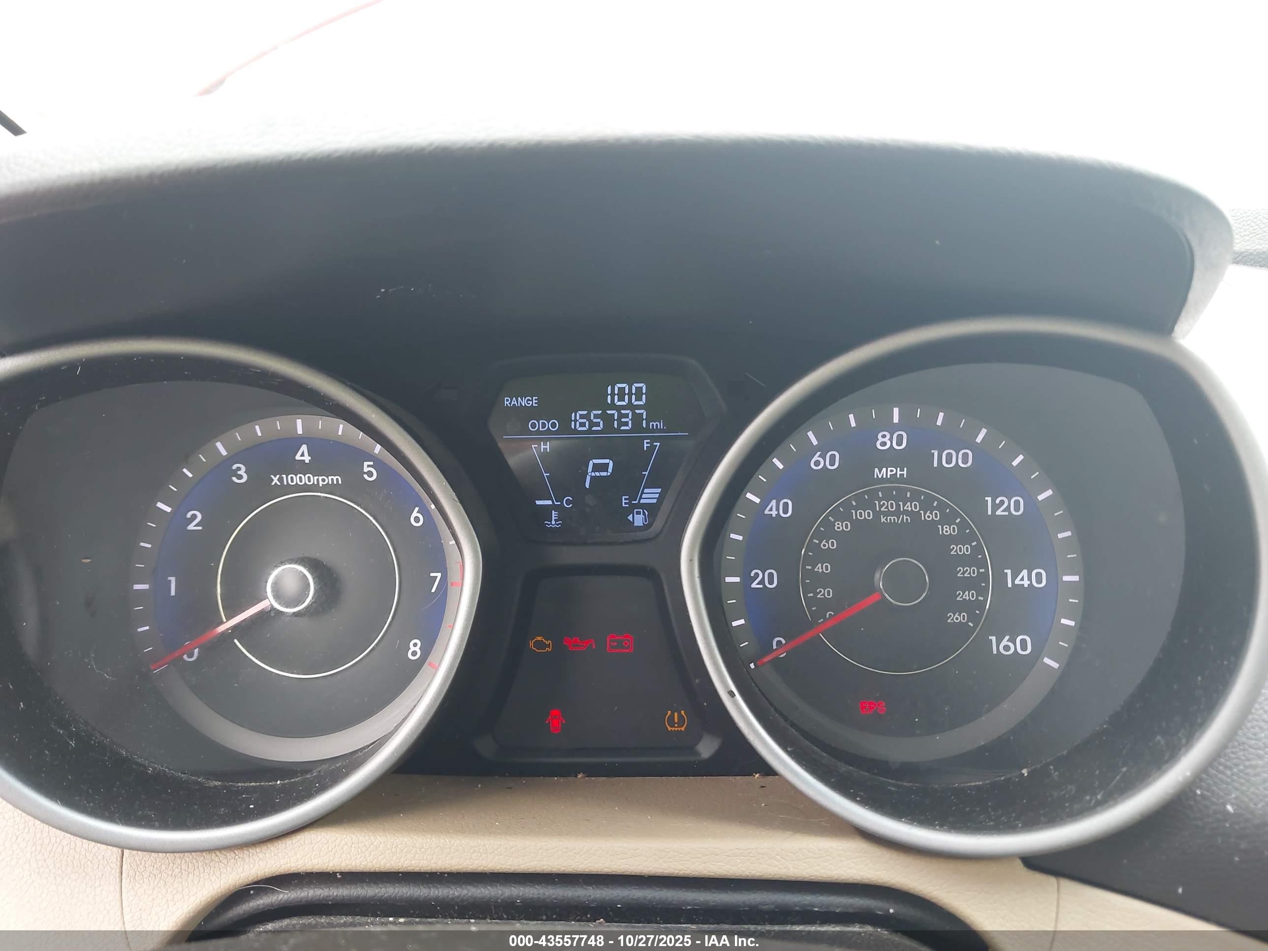 HYUNDAI ELANTRA image 7