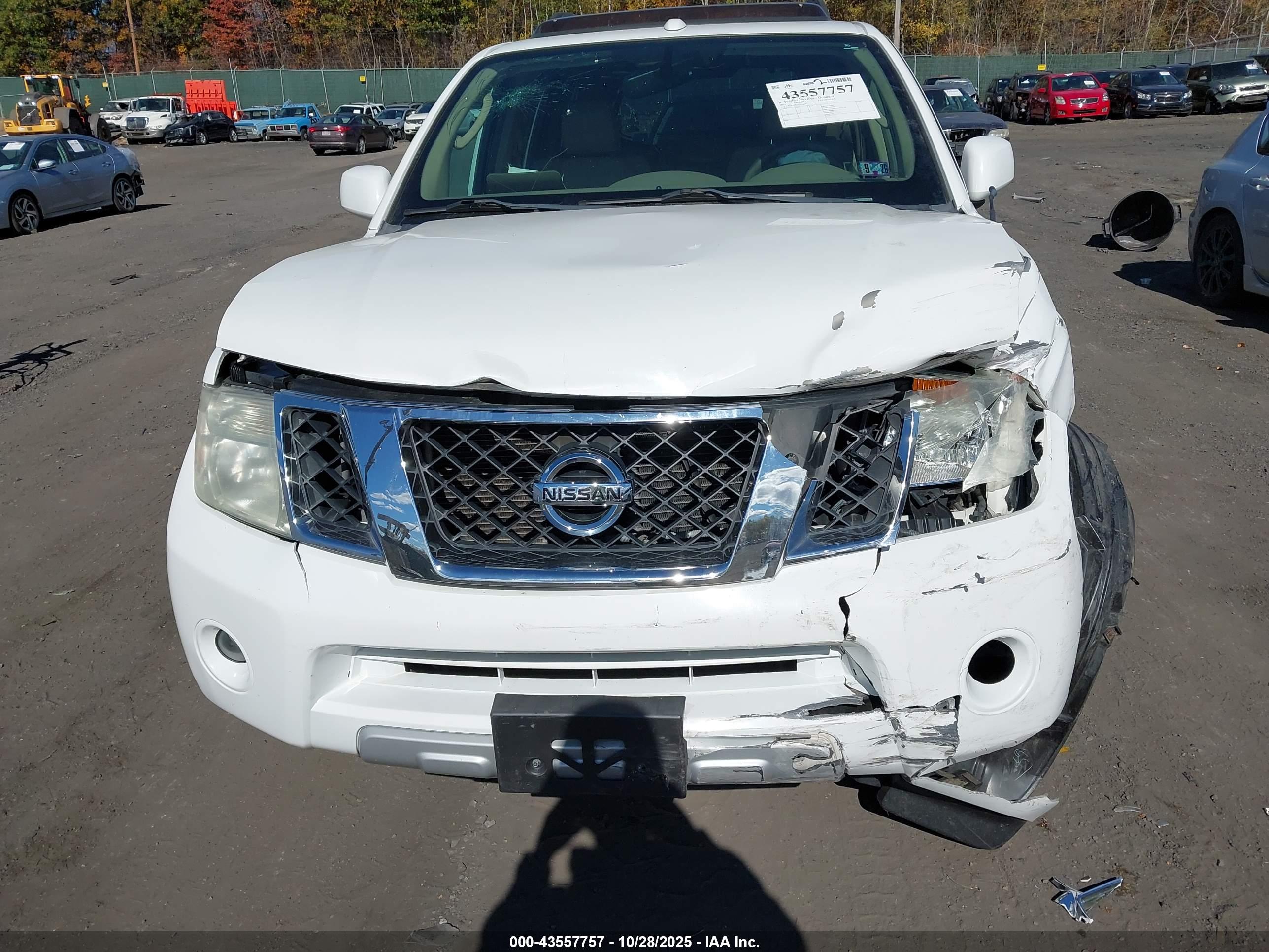 NISSAN PATHFINDER image 6