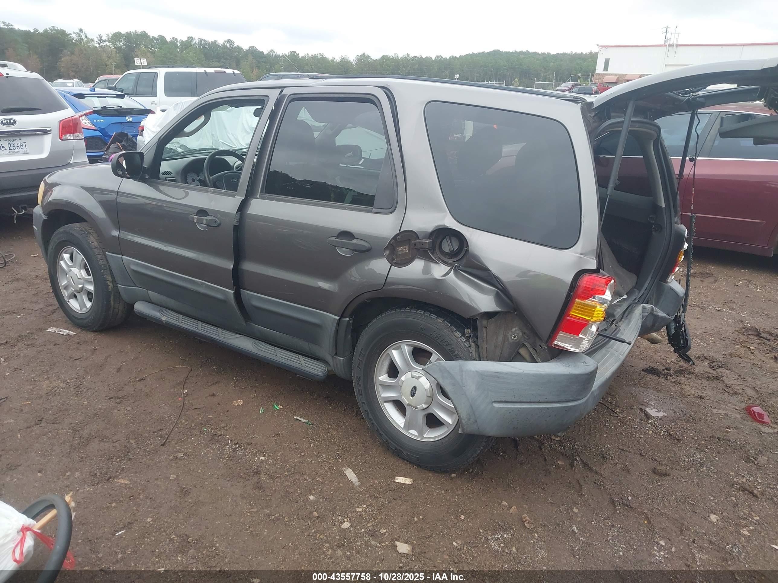 FORD ESCAPE image 3