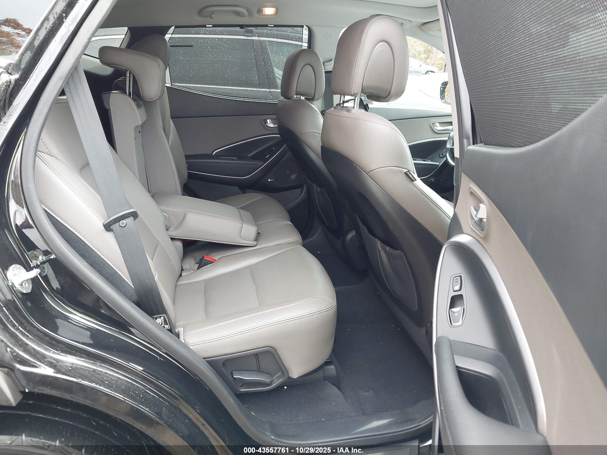 HYUNDAI SANTA image 8
