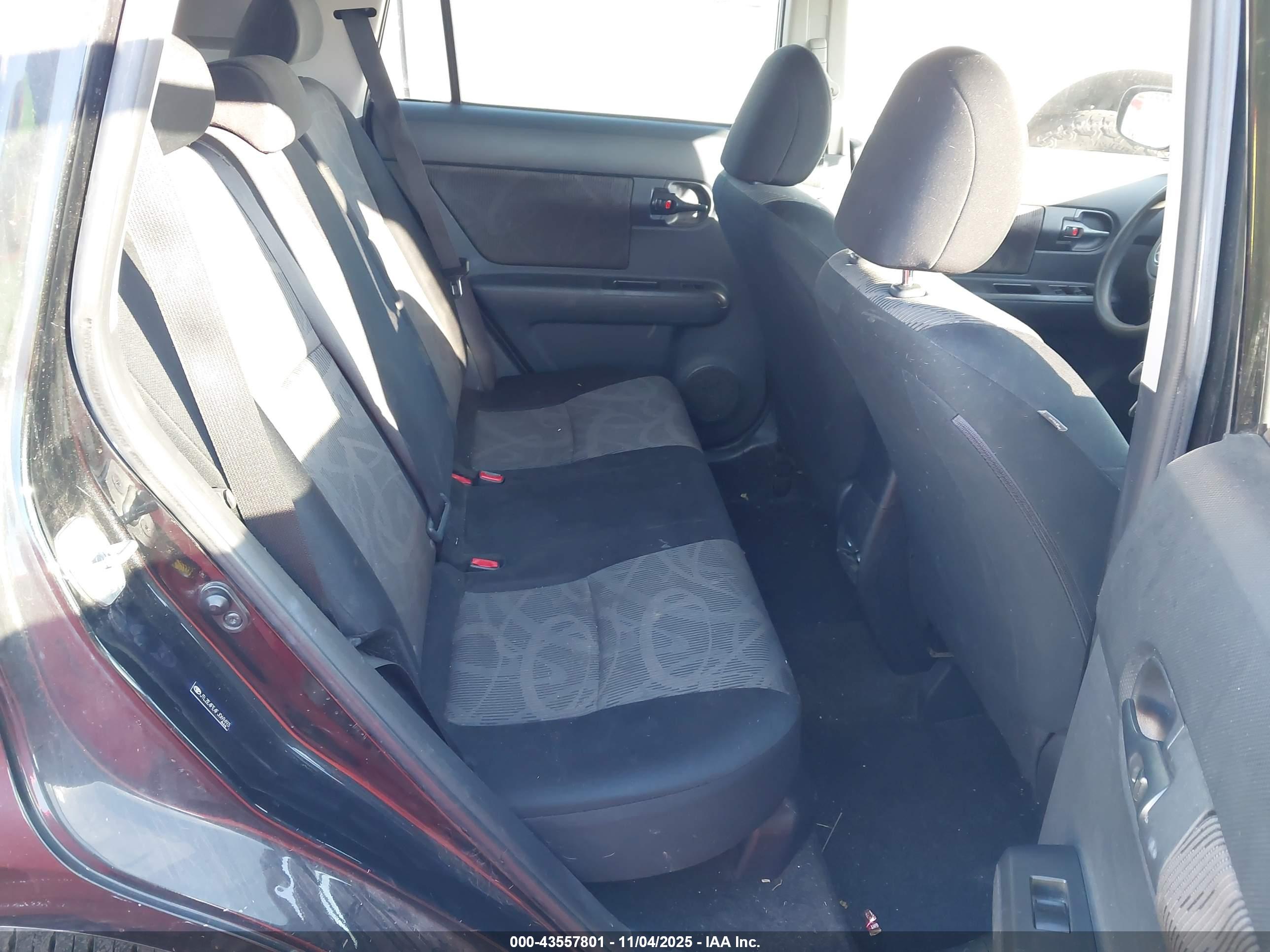 SCION XB image 8