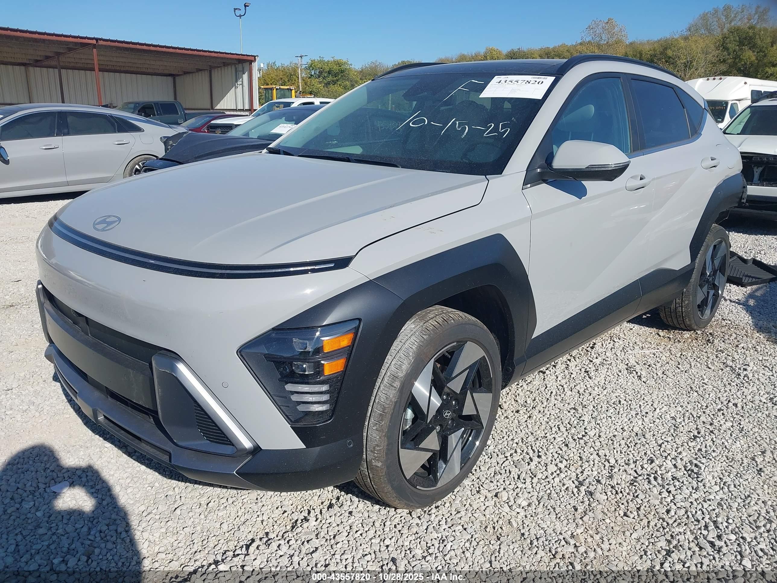 HYUNDAI KONA image 2