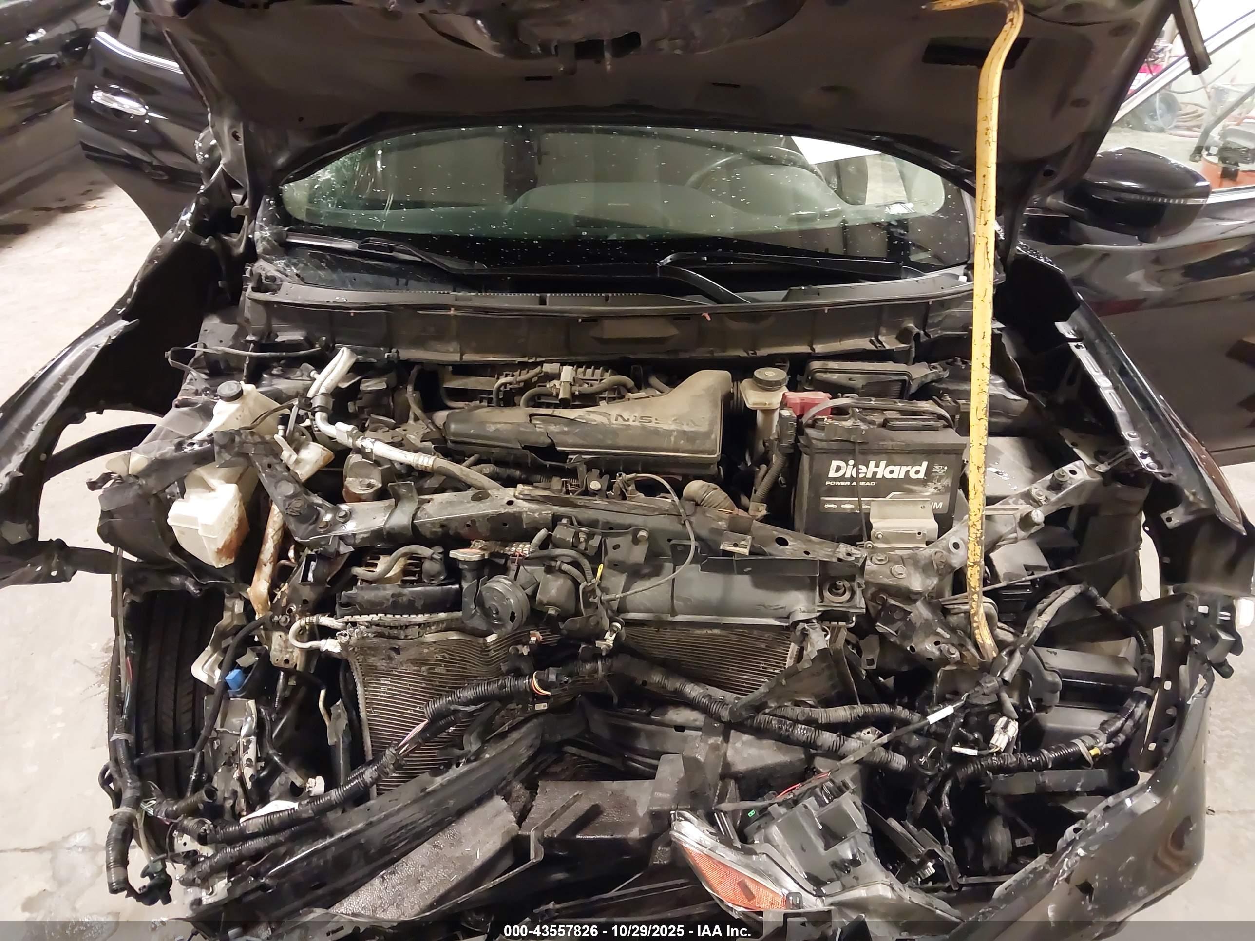 NISSAN ROGUE image 10