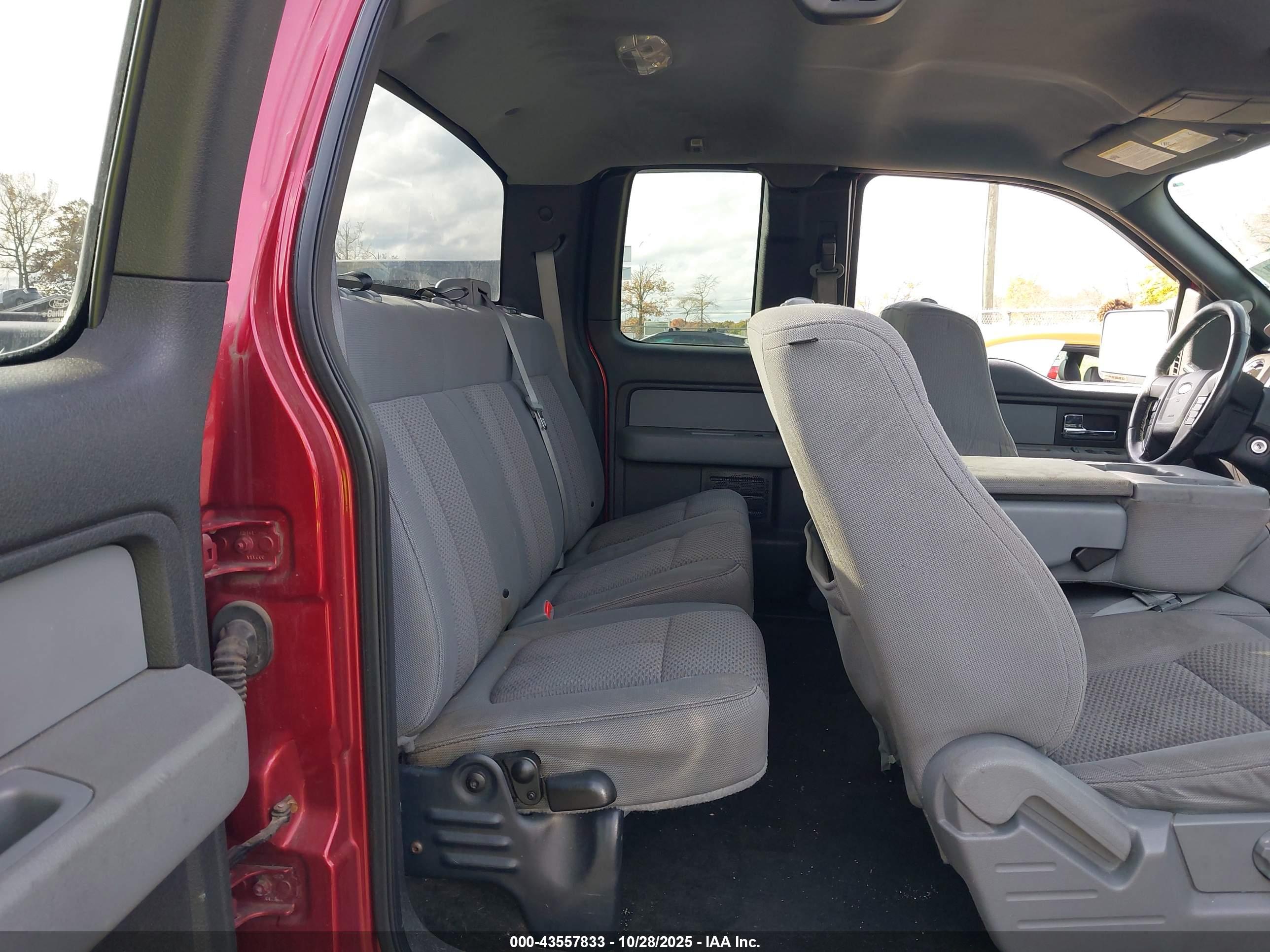 FORD F-150 image 8
