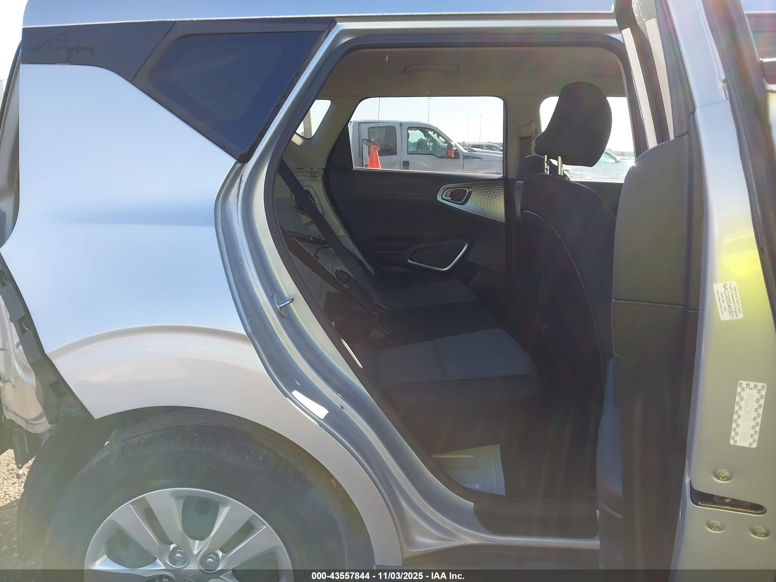 KIA SOUL image 8