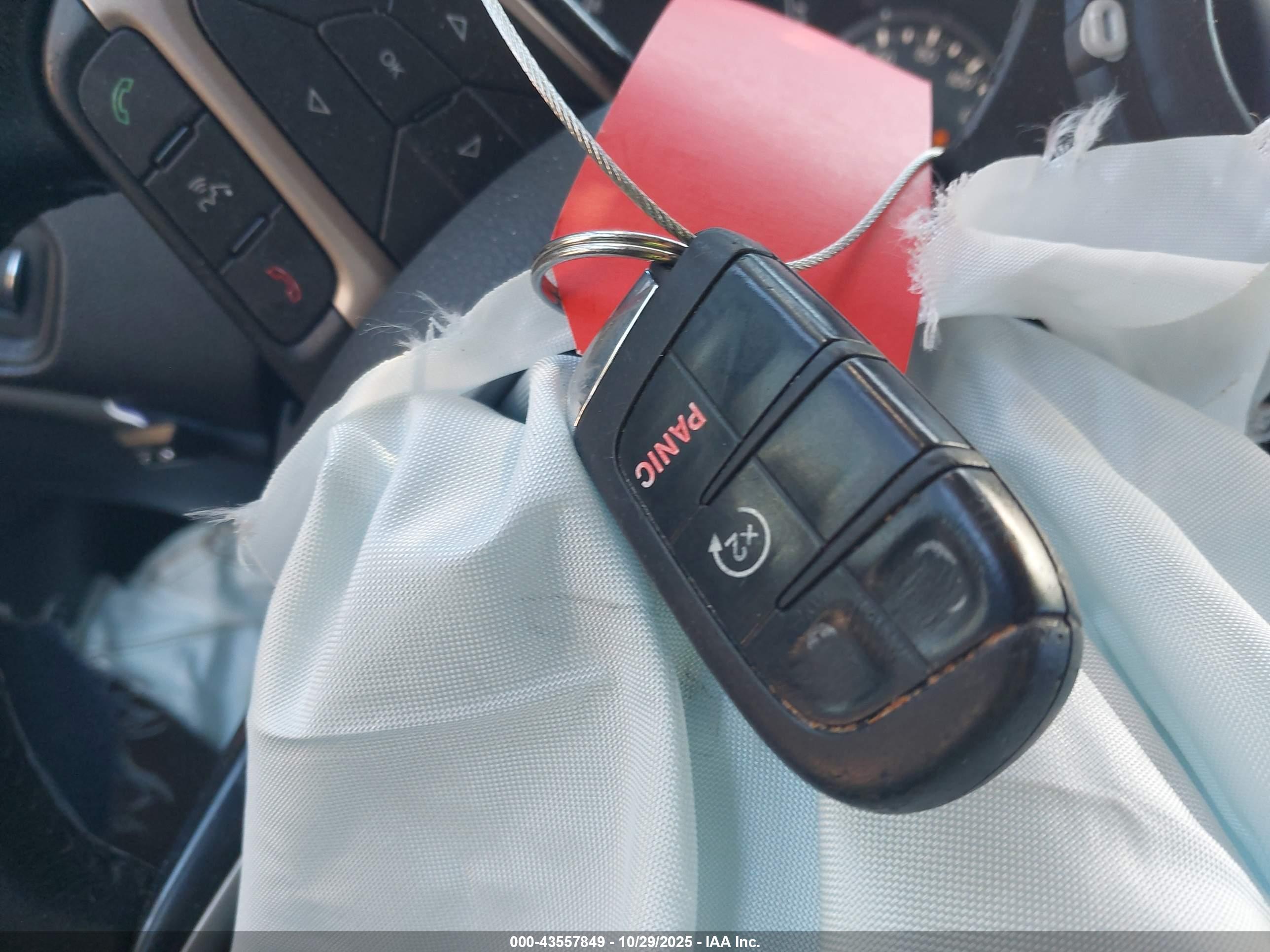 JEEP RENEGADE image 11