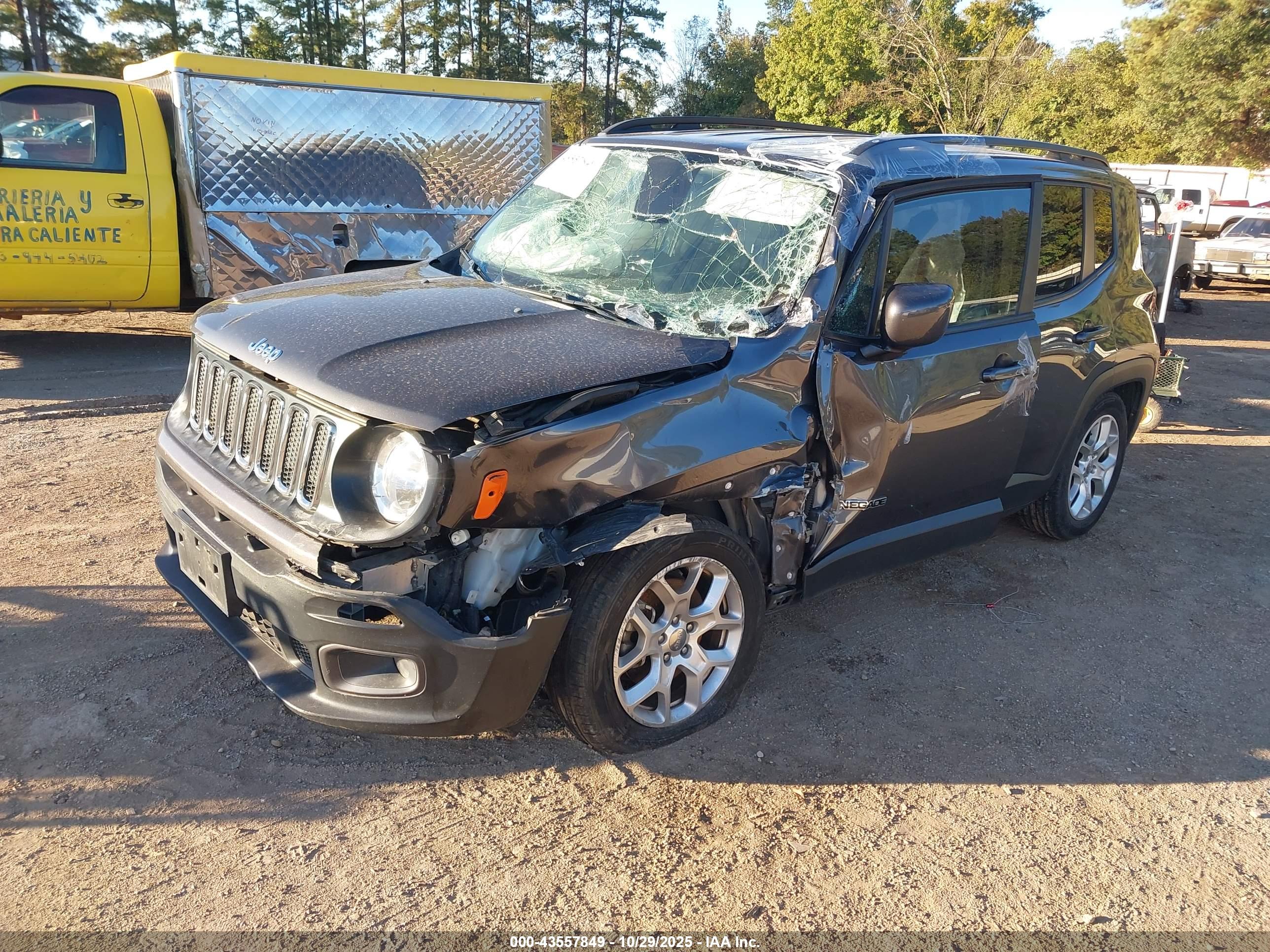 JEEP RENEGADE image 2