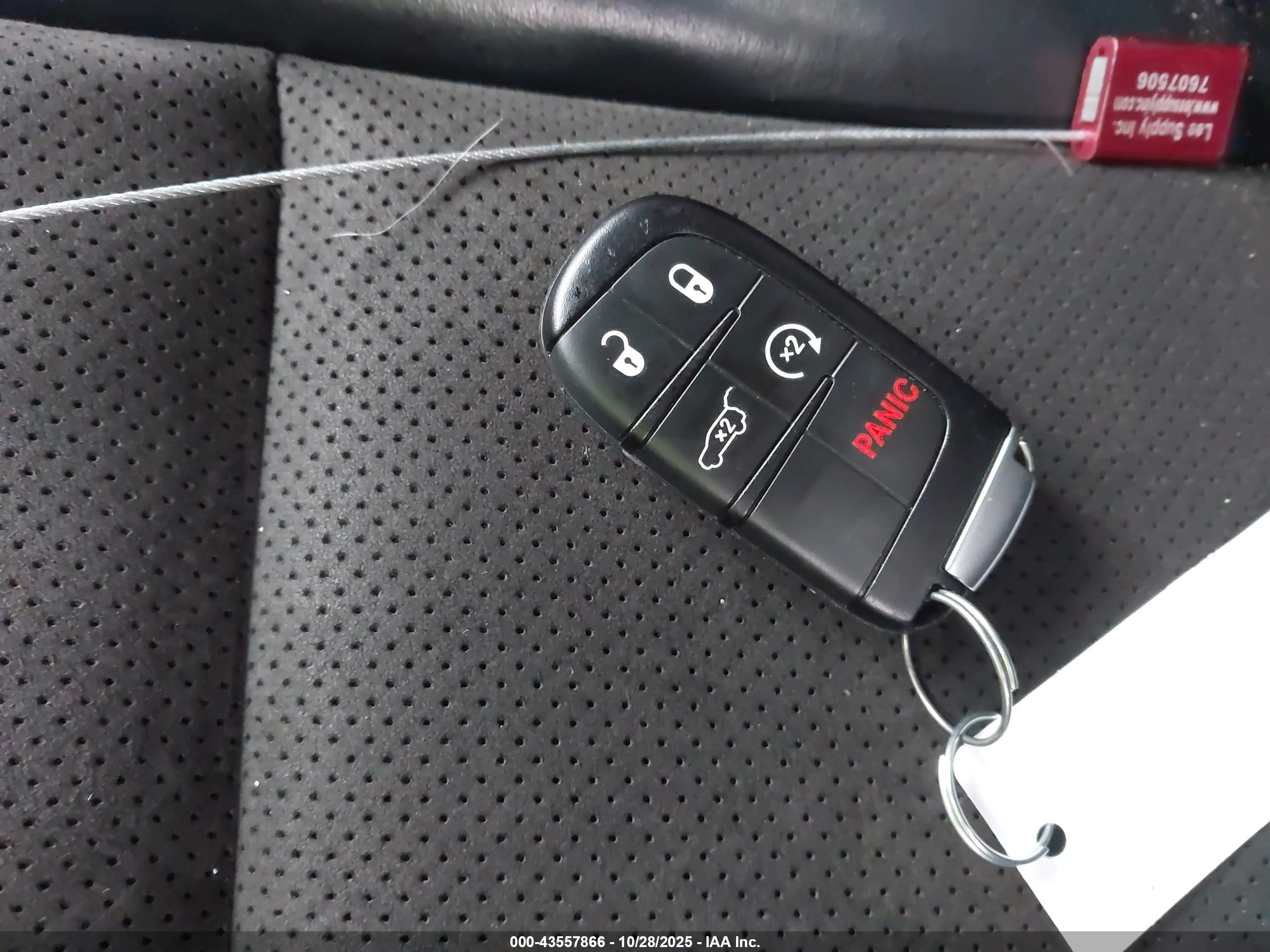 JEEP GRAND image 11