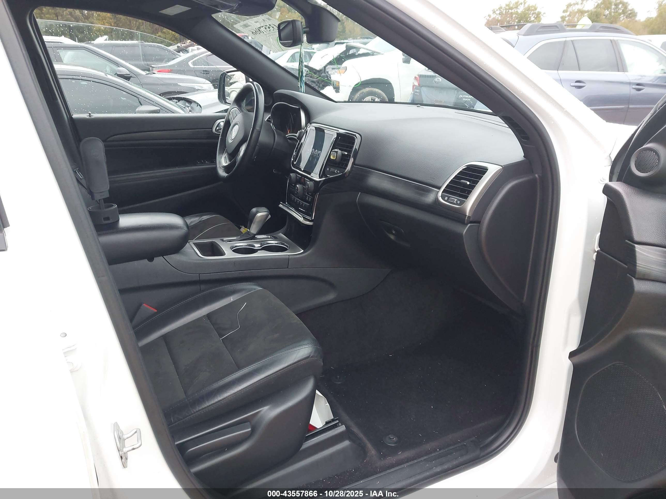 JEEP GRAND image 5