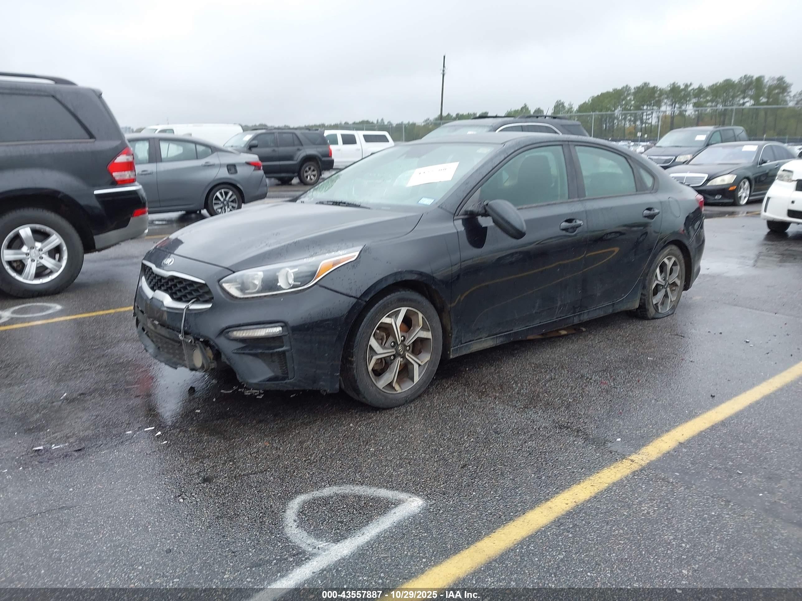 KIA FORTE image 2