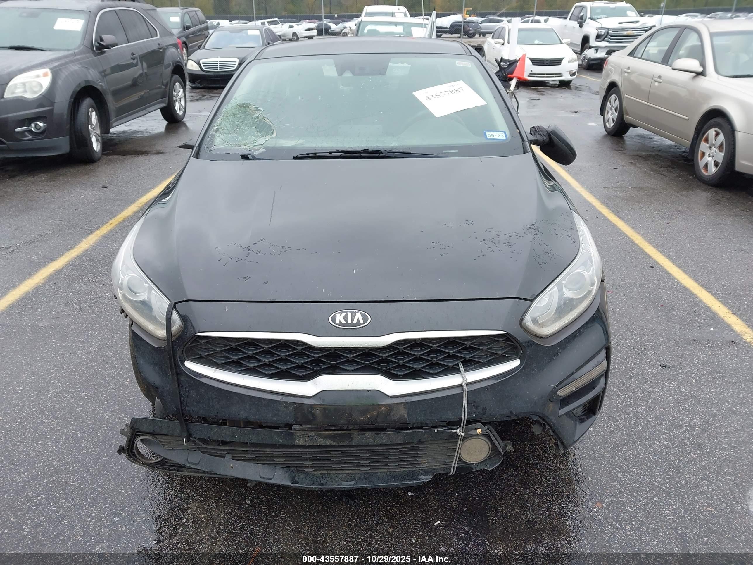 KIA FORTE image 6
