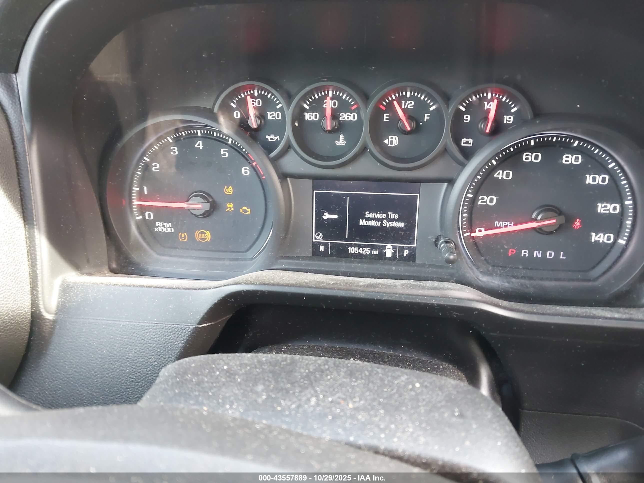 CHEVROLET SILVERADO image 7