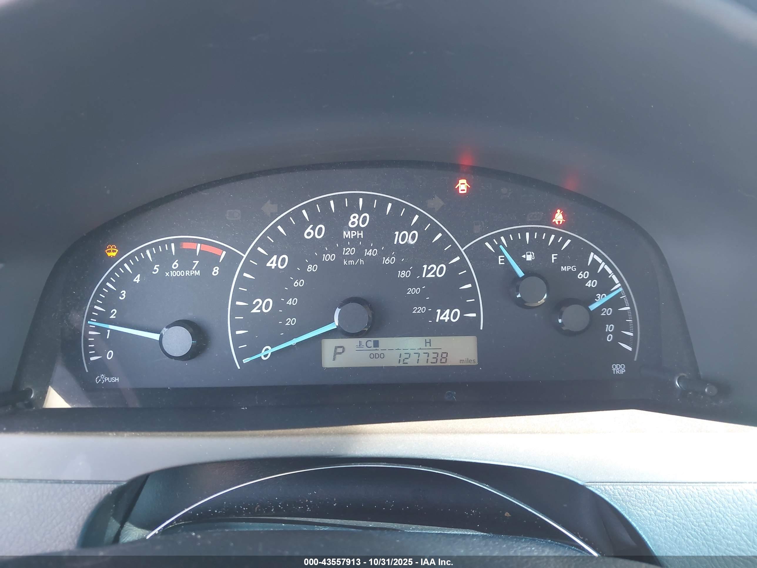 TOYOTA CAMRY image 7