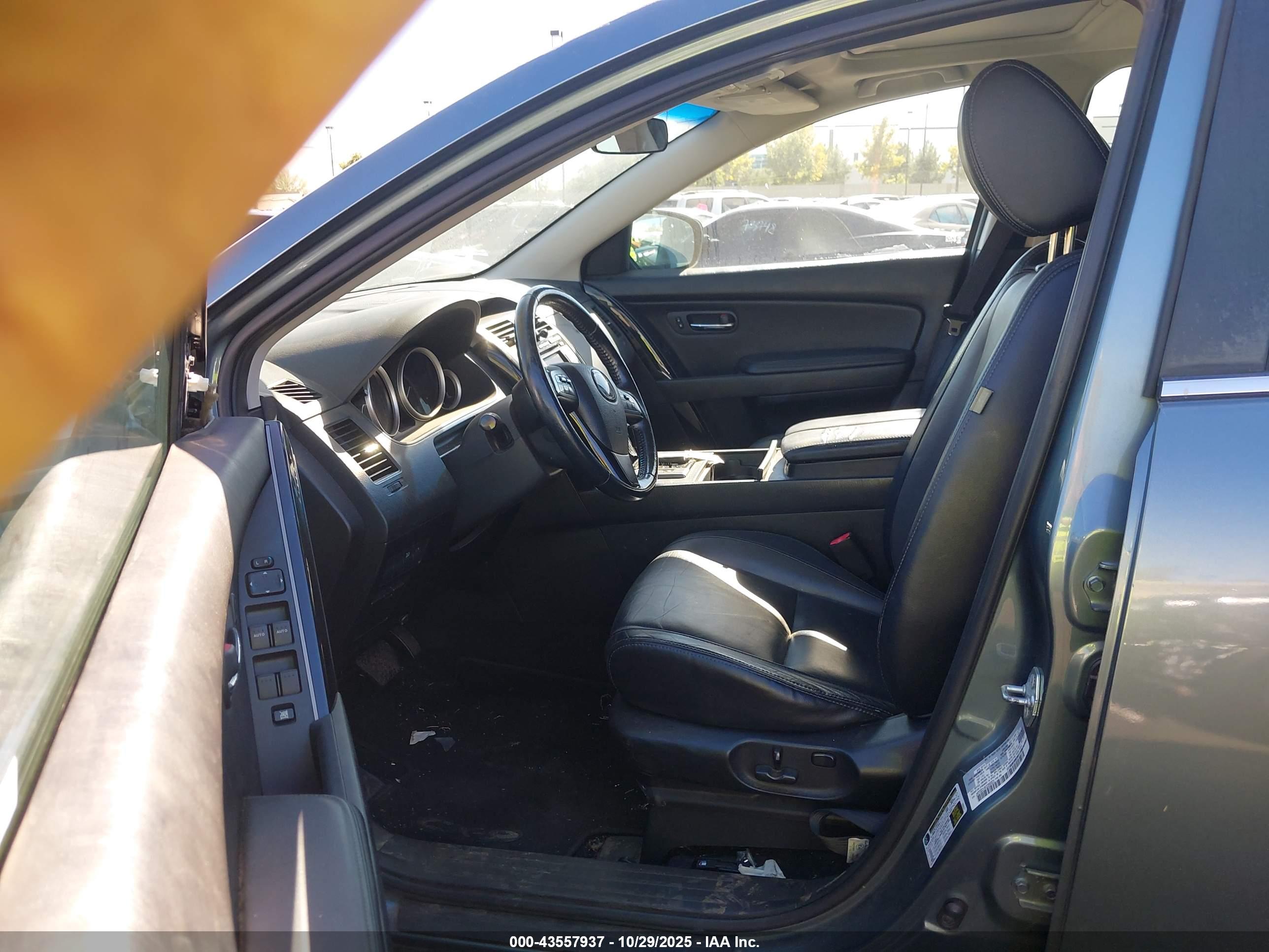 MAZDA CX-9 image 5