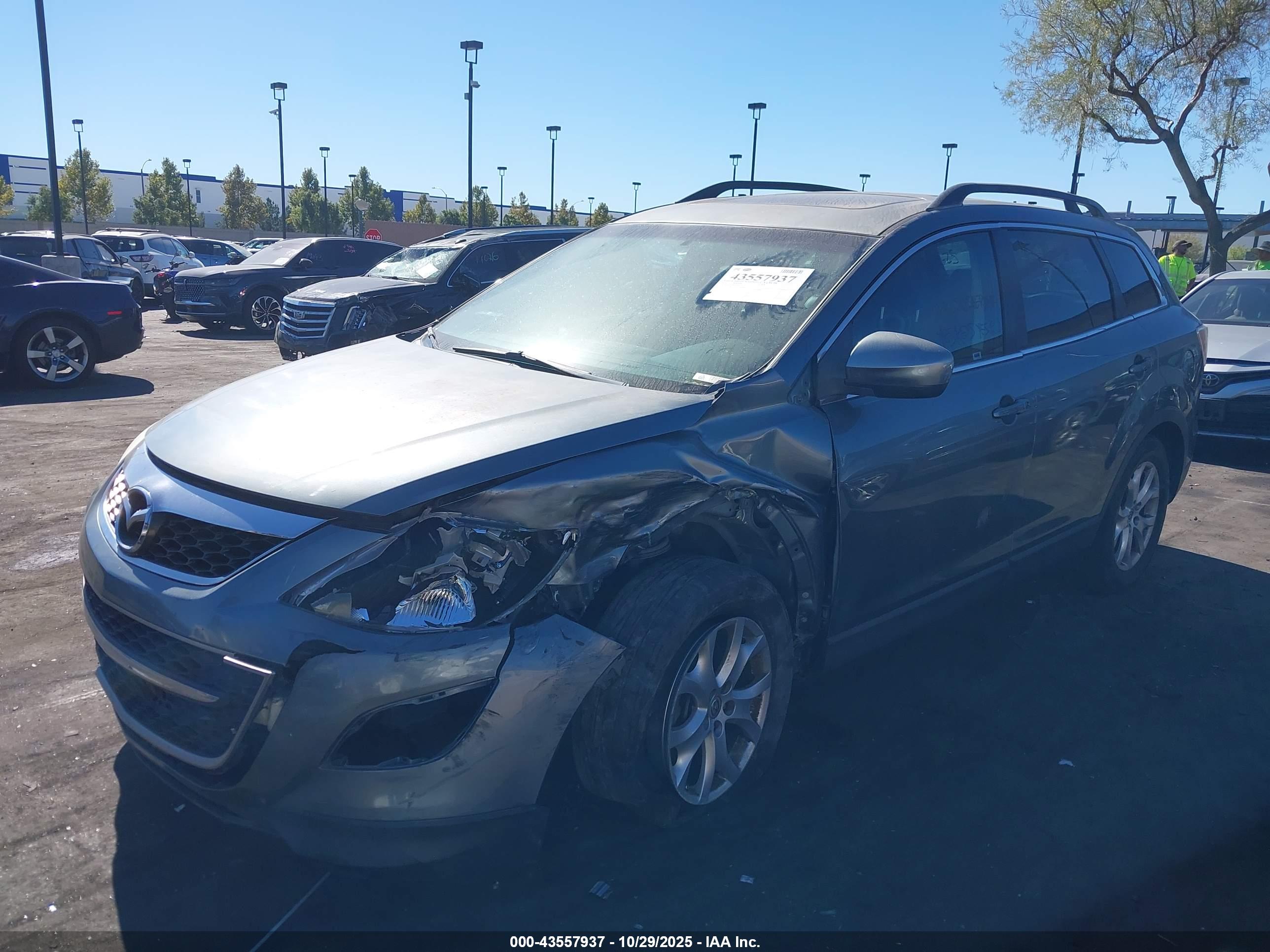 MAZDA CX-9 image 6