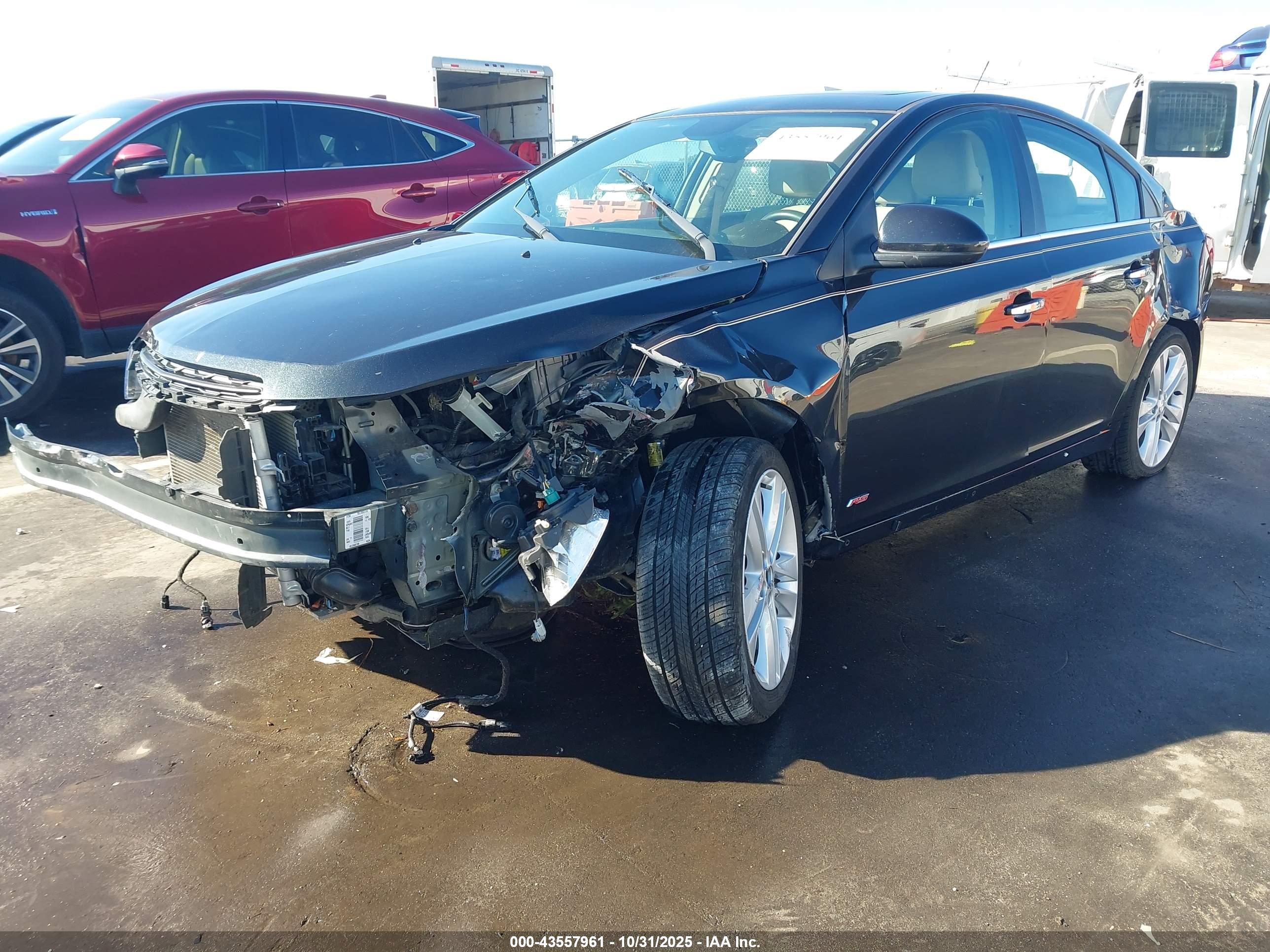 CHEVROLET CRUZE image 2