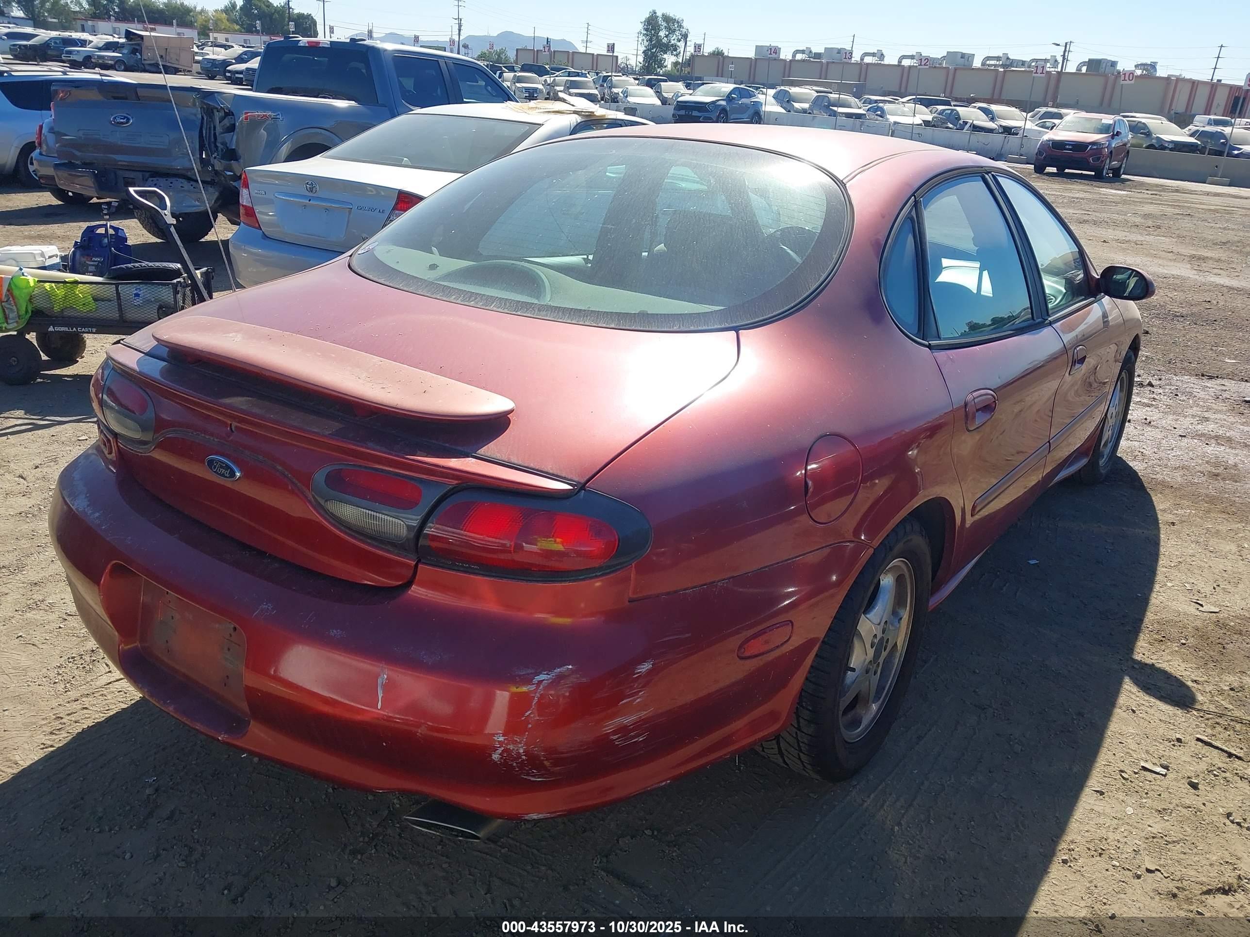 FORD TAURUS image 4