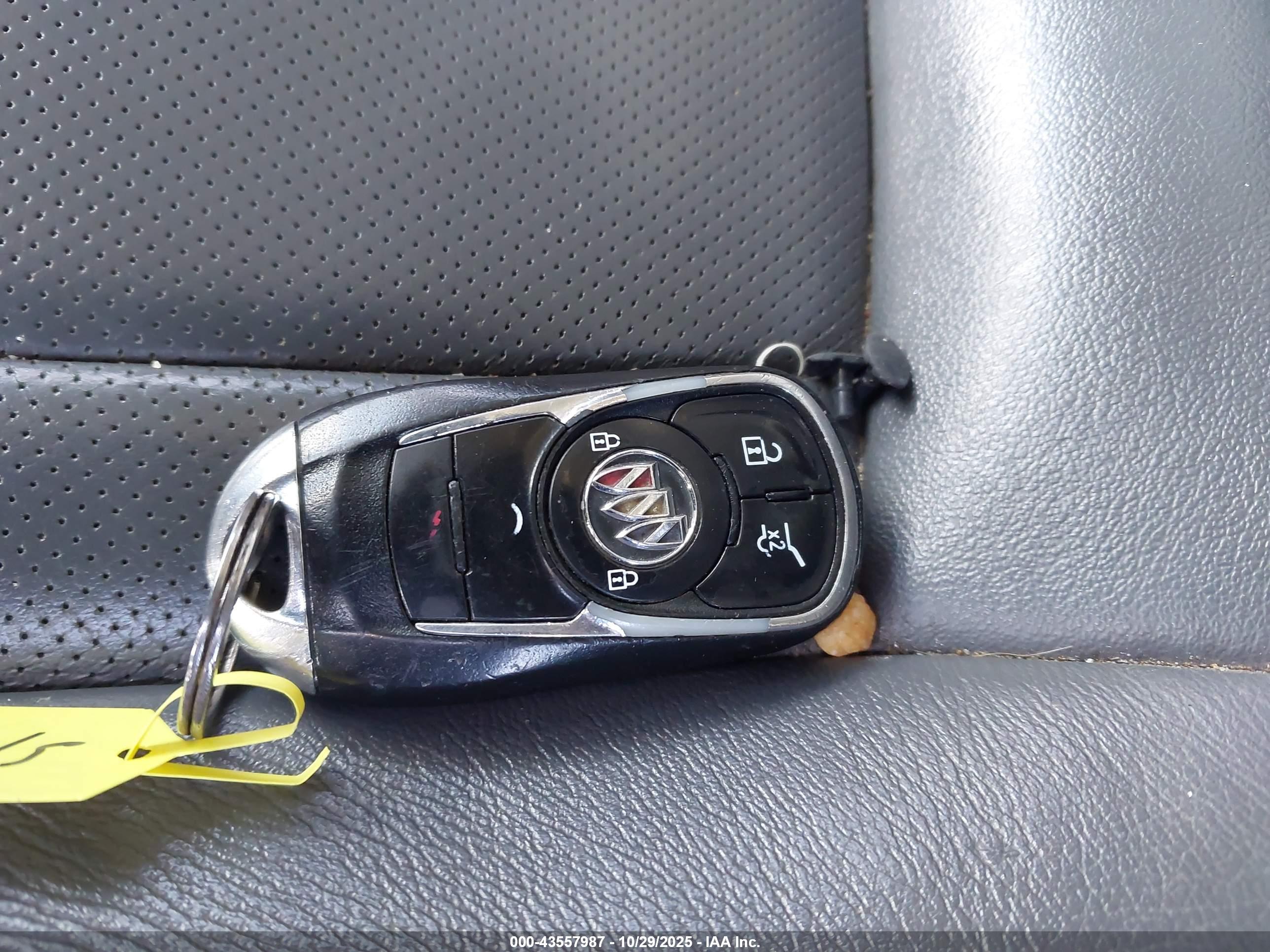 BUICK ENCLAVE image 11