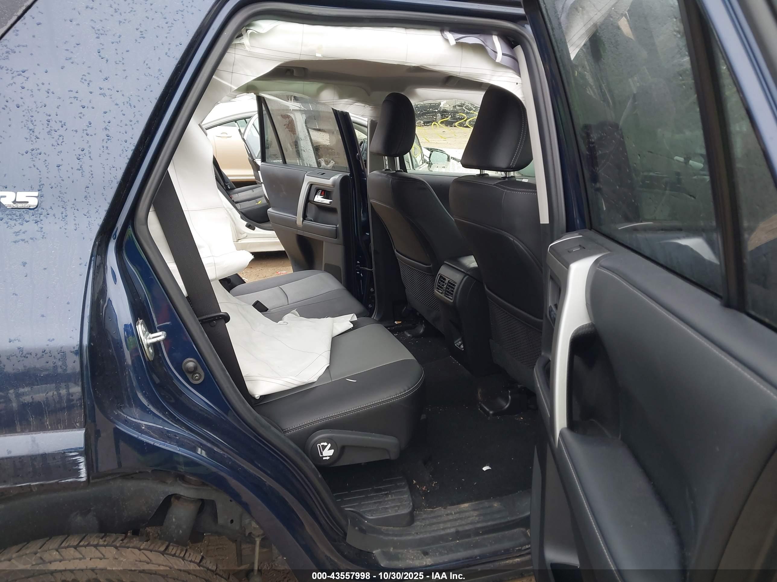TOYOTA 4RUNNER image 8