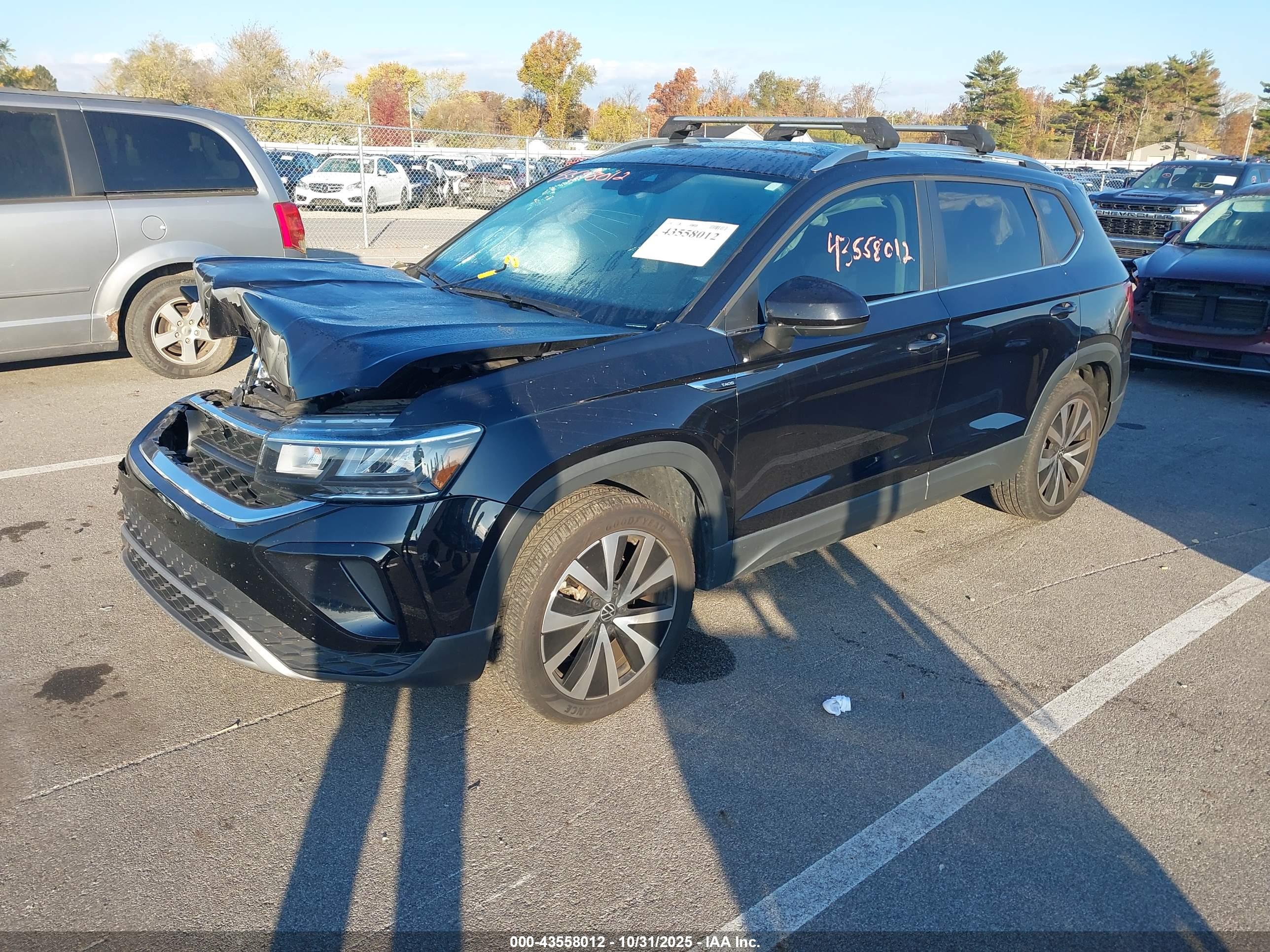 VOLKSWAGEN TAOS image 2