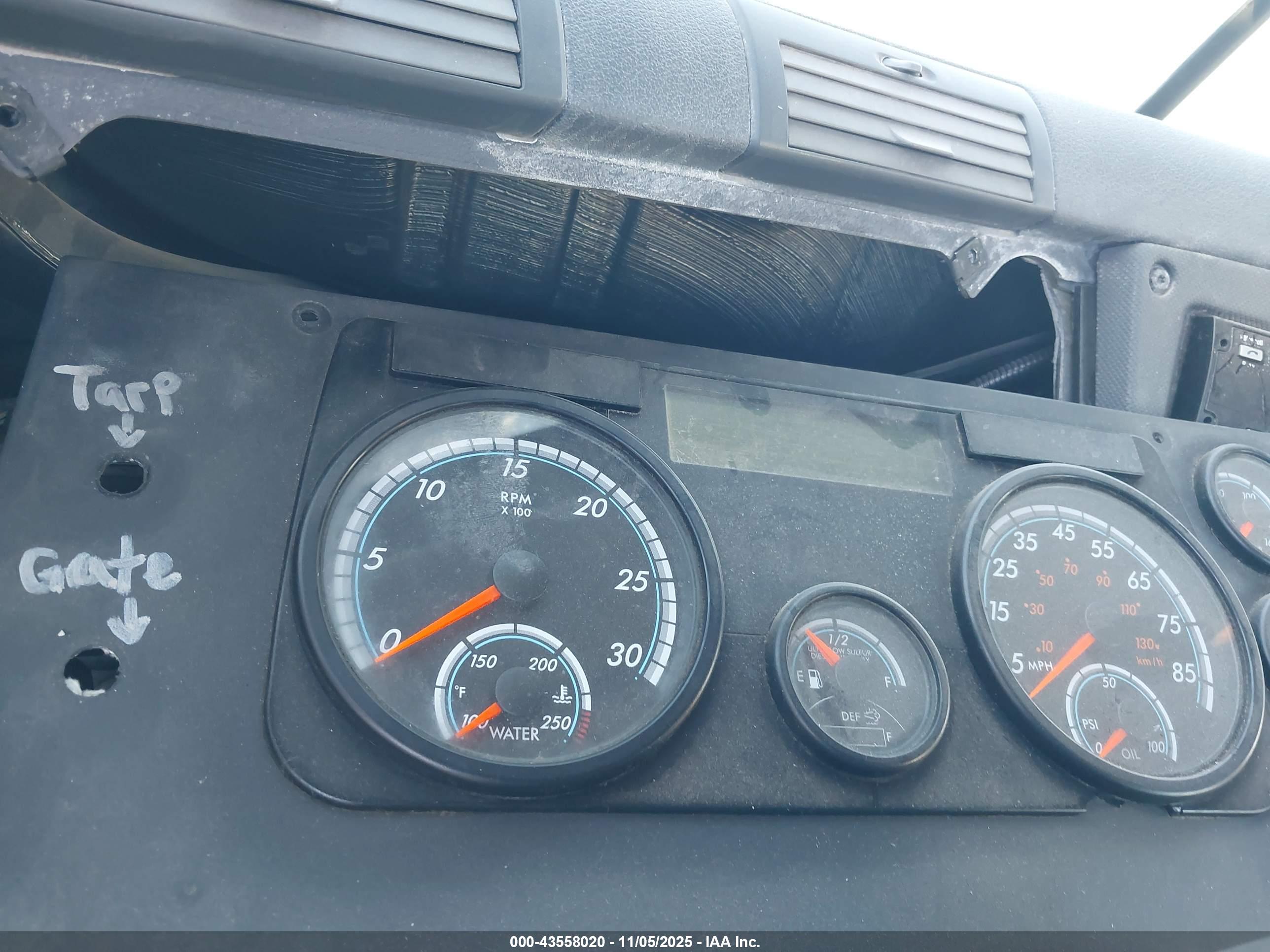 FREIGHTLINER CASCADIA image 6