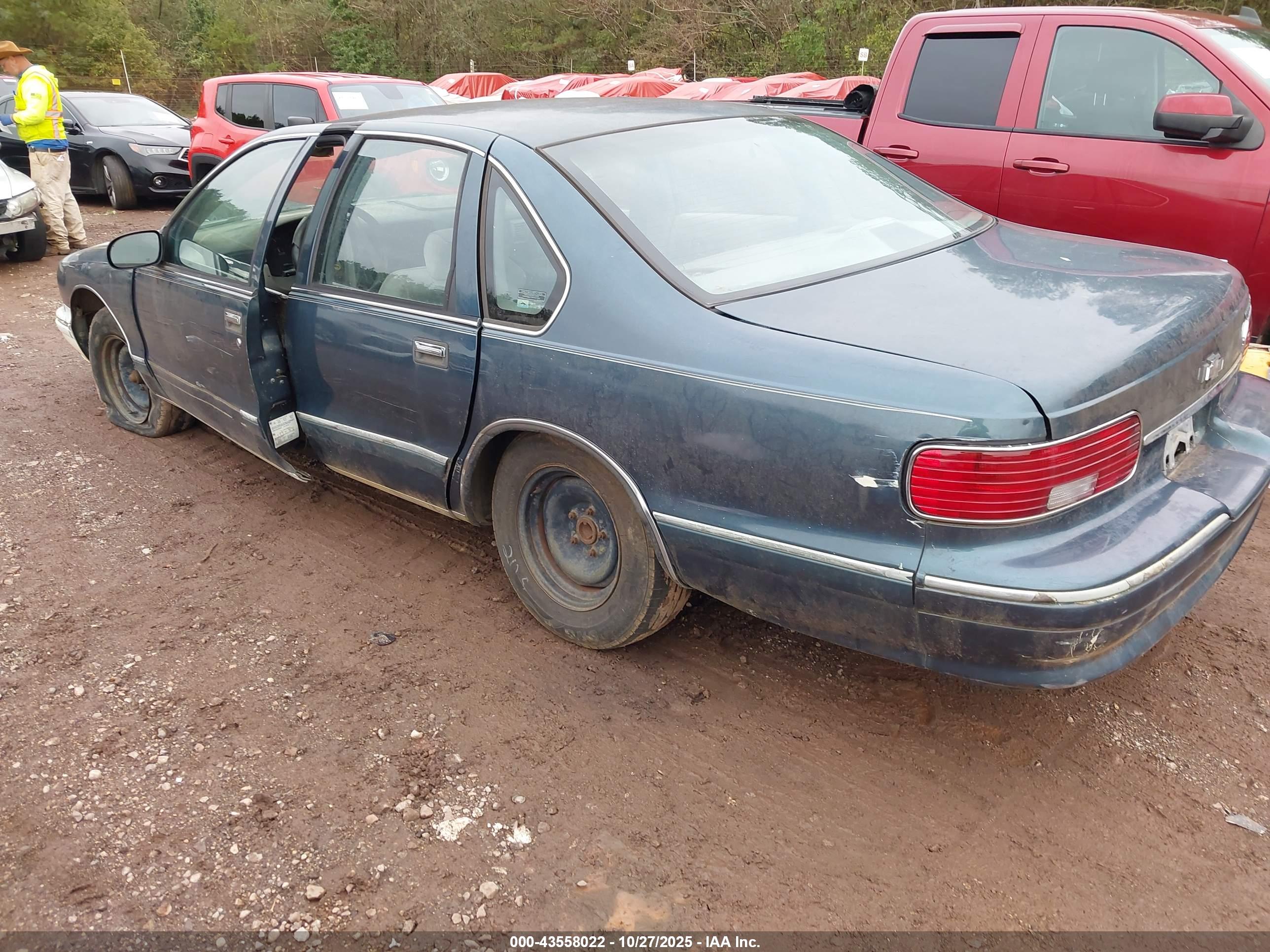 CHEVROLET CAPRICE image 3