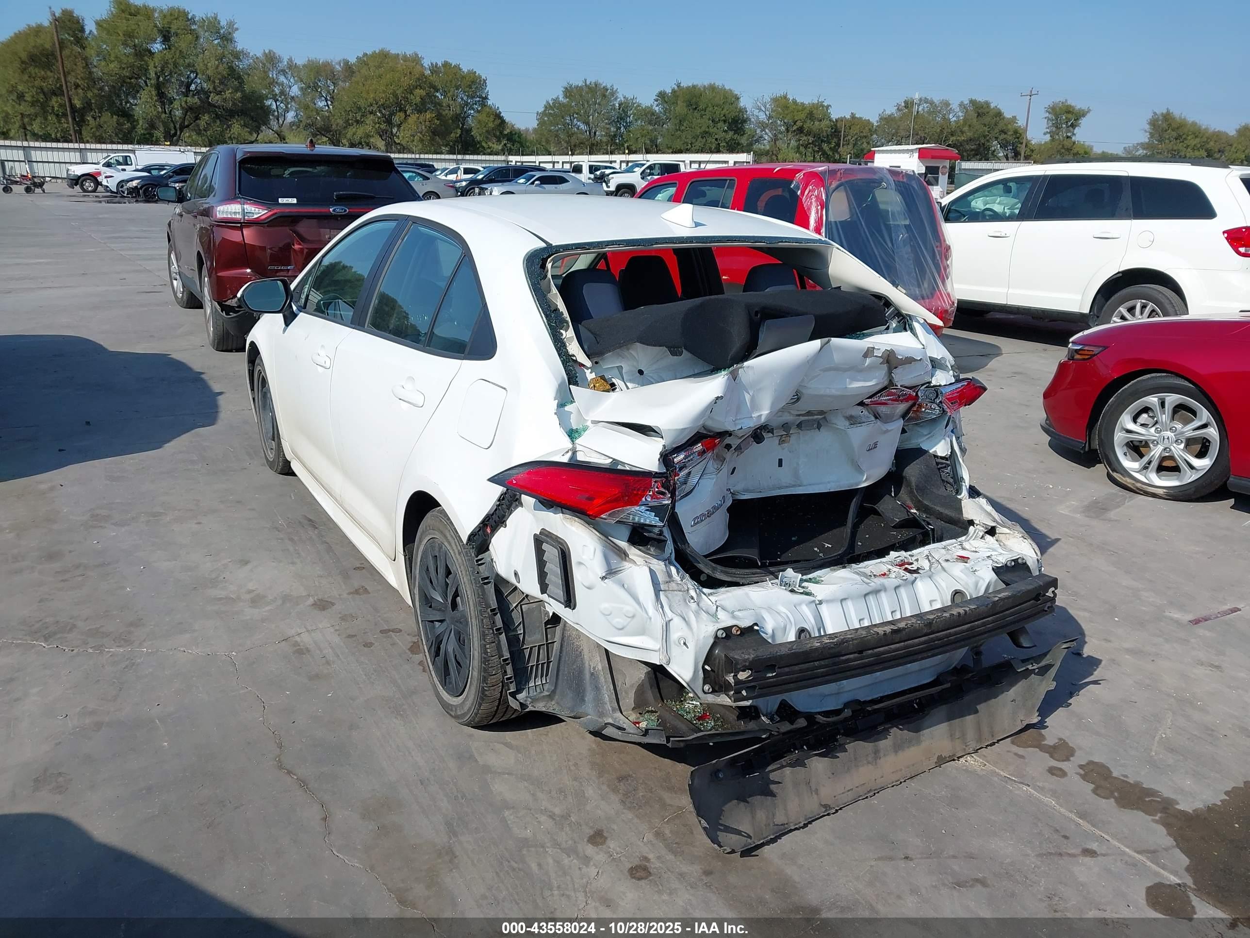 TOYOTA COROLLA image 3