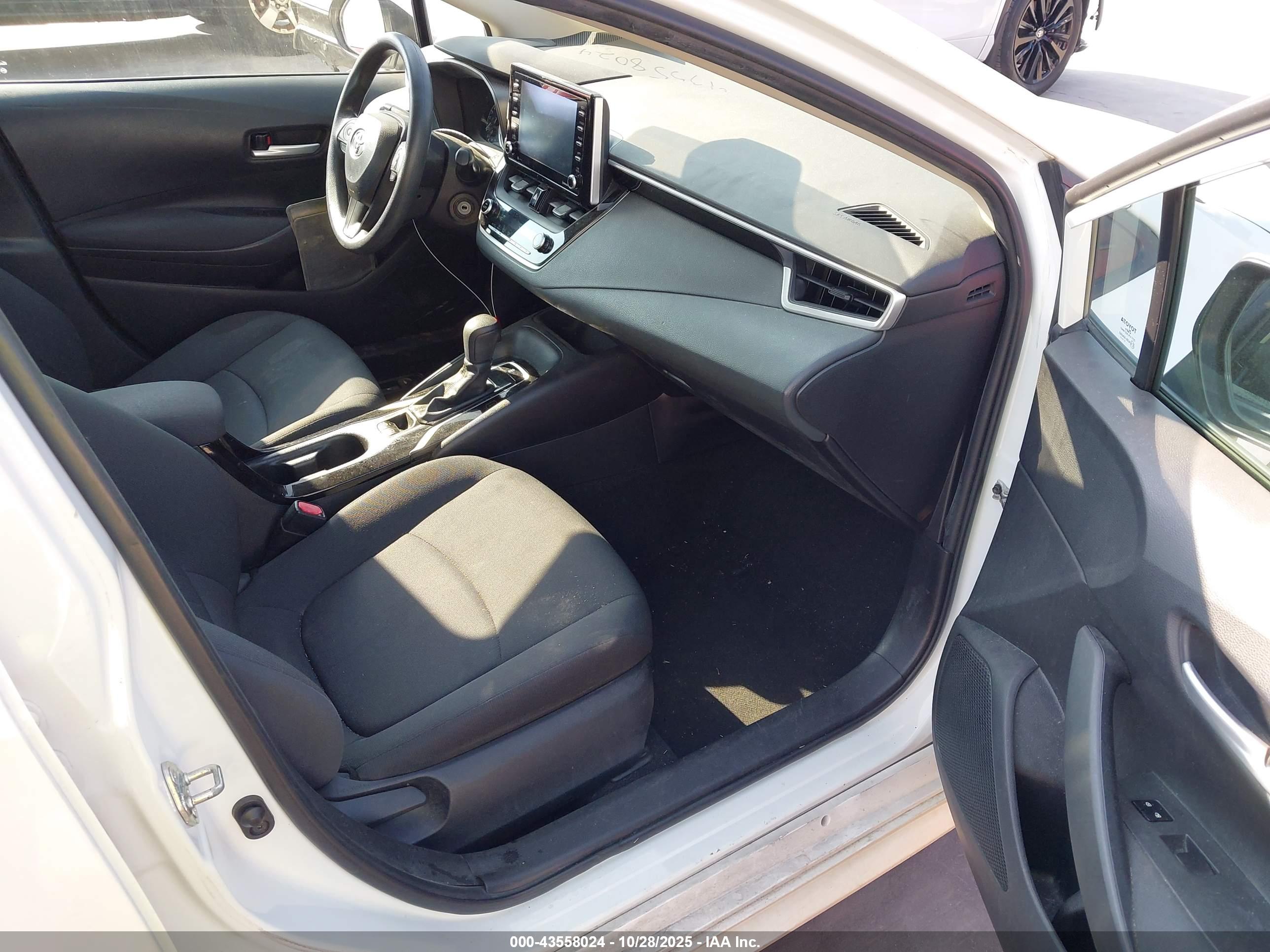 TOYOTA COROLLA image 5