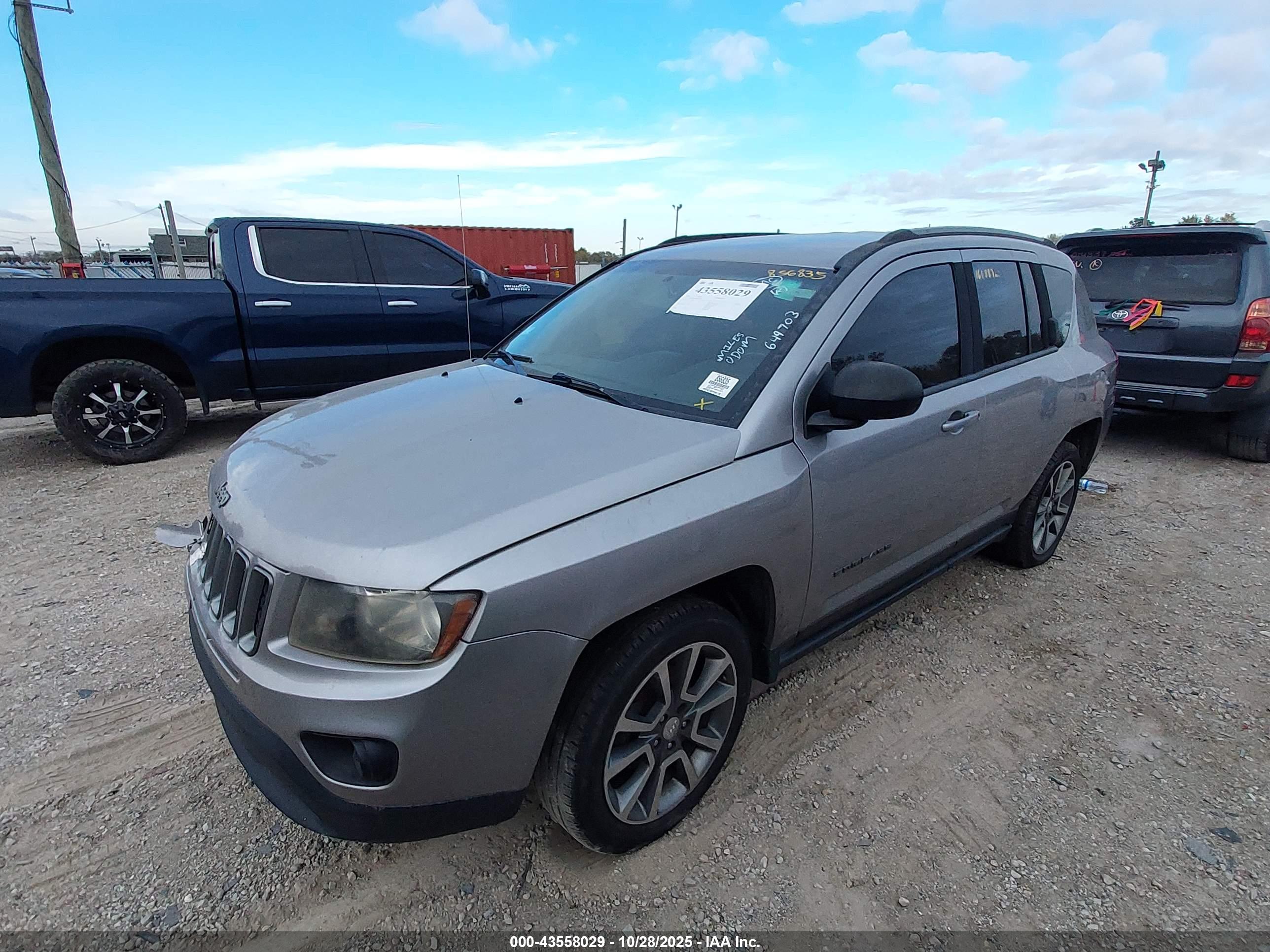 JEEP COMPASS image 2