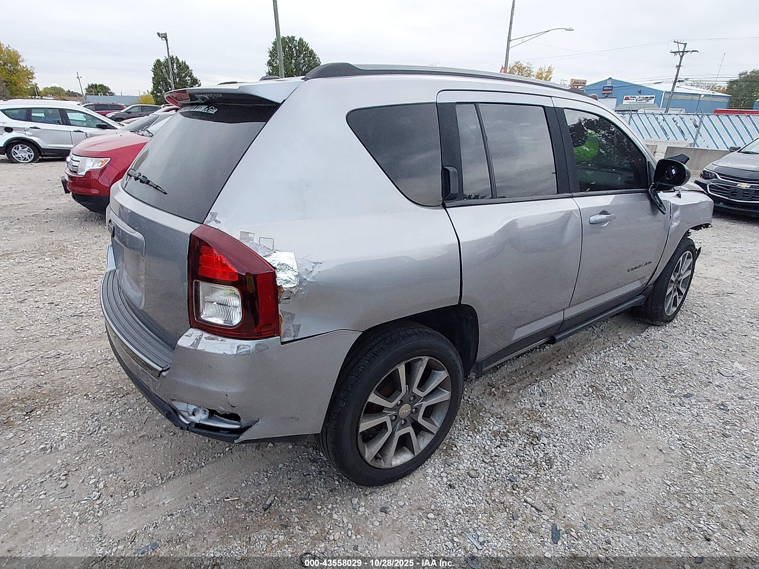 JEEP COMPASS image 4