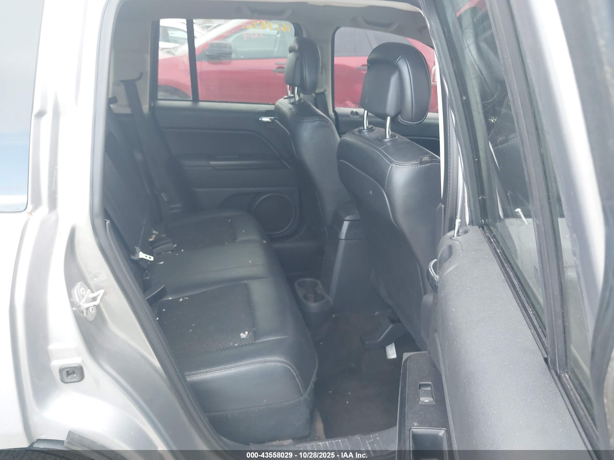 JEEP COMPASS image 8