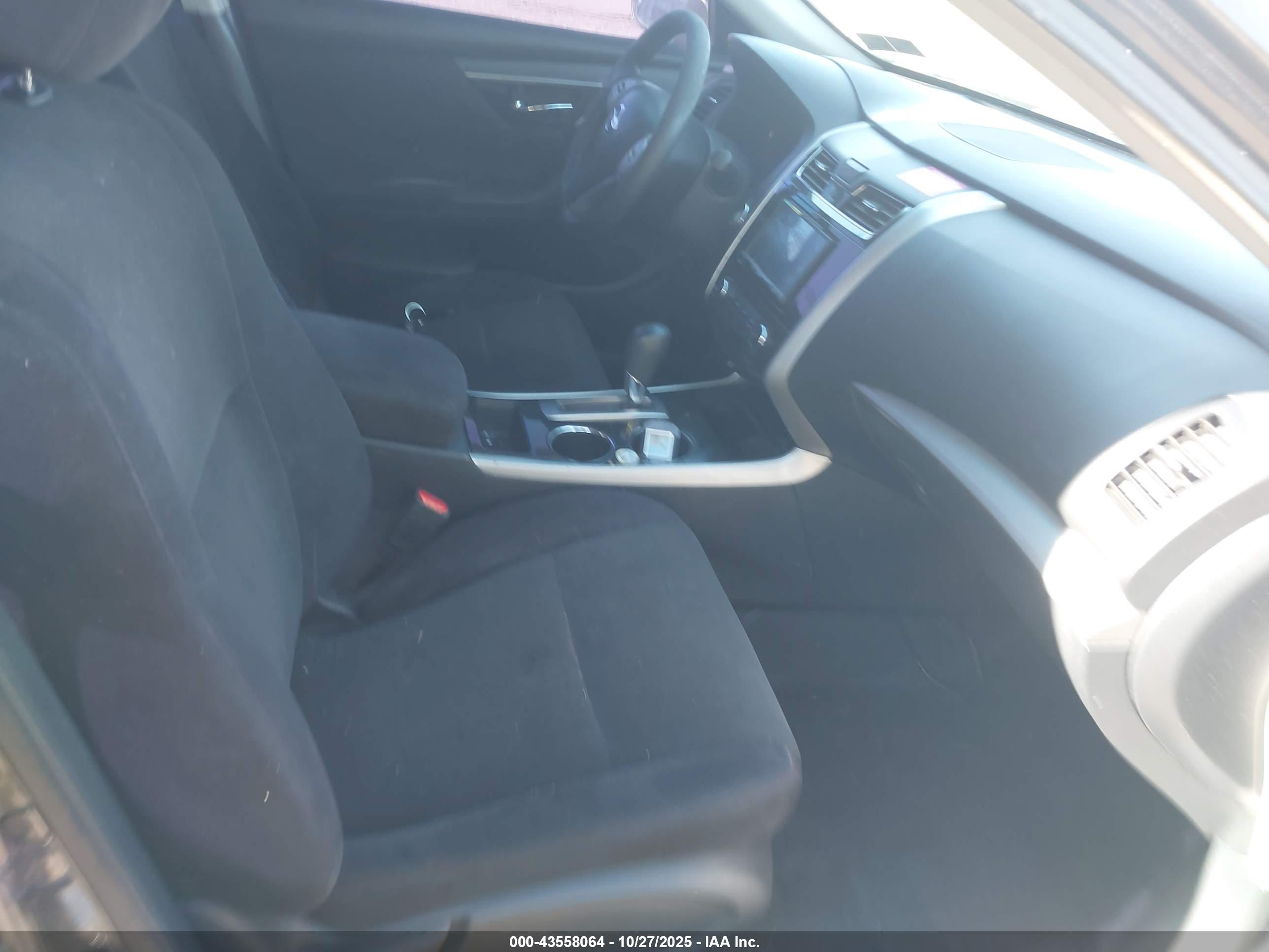 NISSAN ALTIMA image 5
