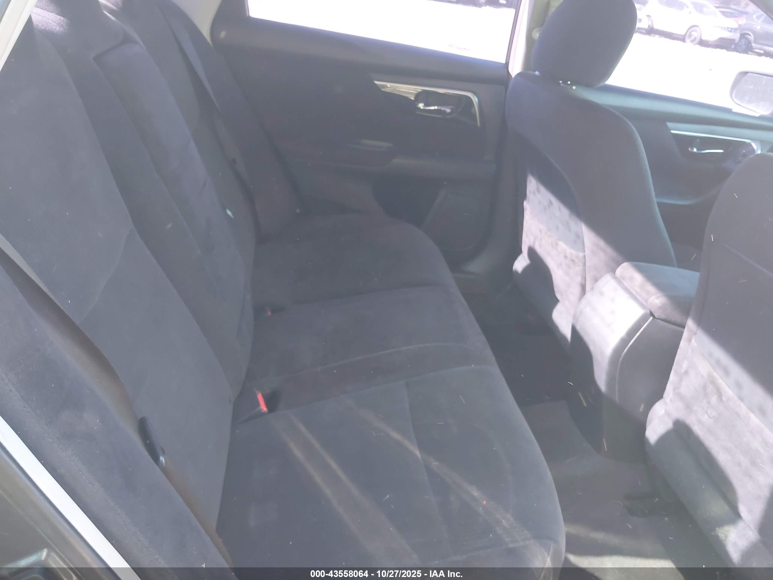 NISSAN ALTIMA image 8