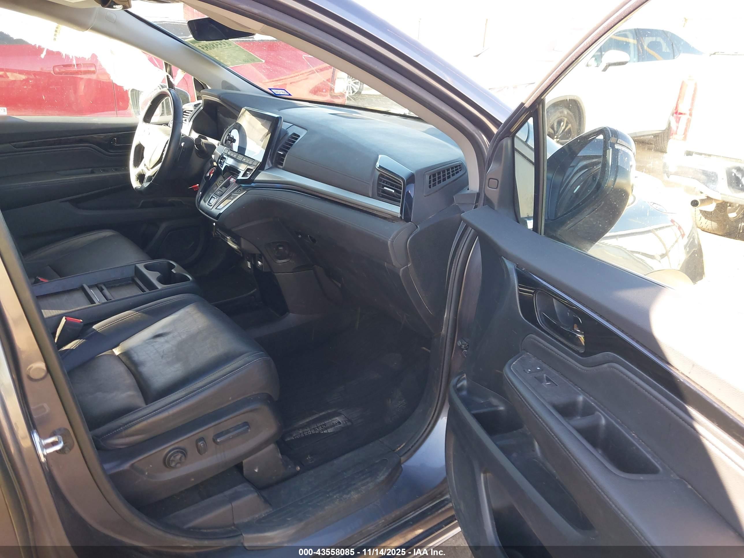 HONDA ODYSSEY image 5