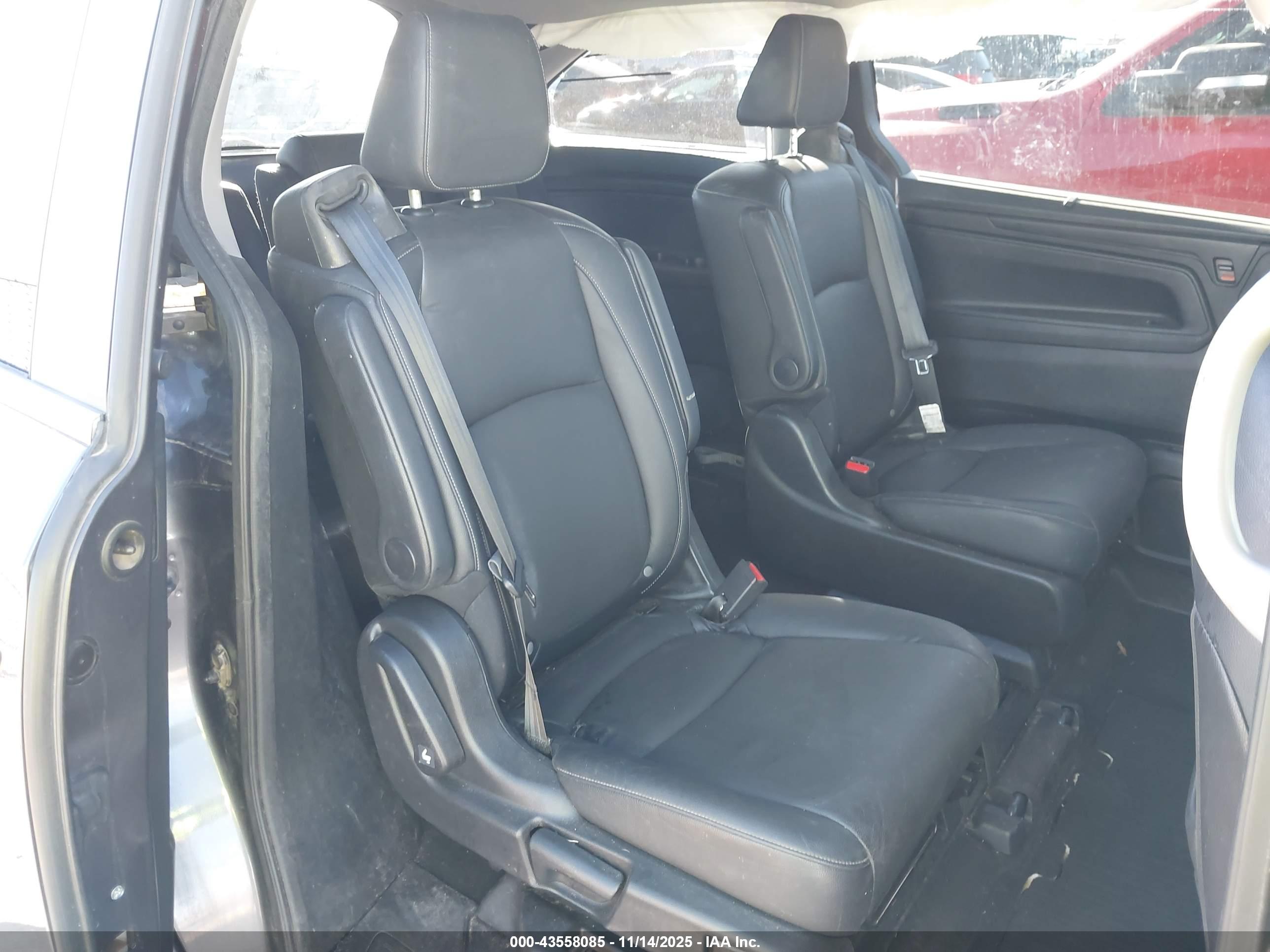 HONDA ODYSSEY image 8