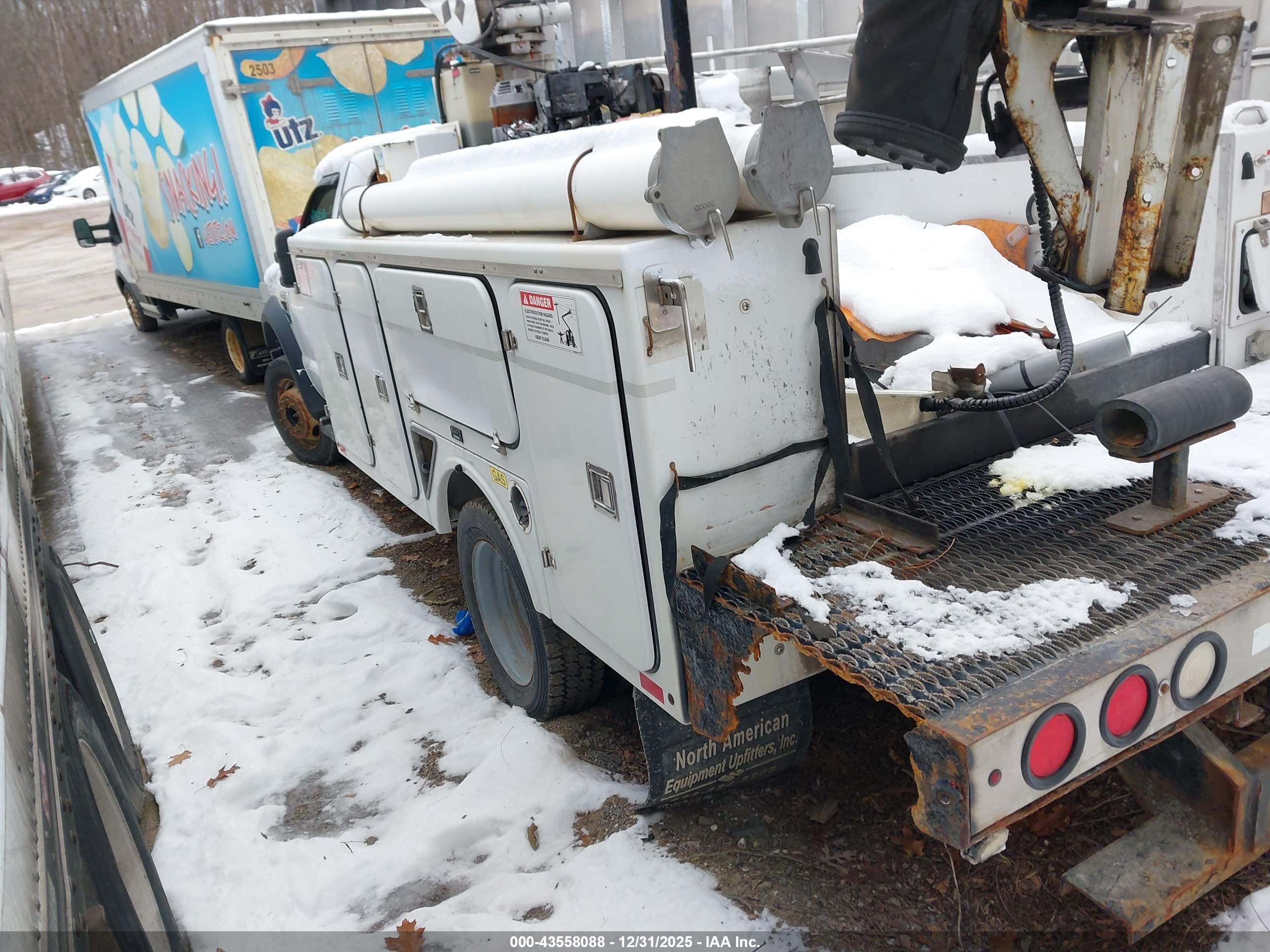 FORD F-450 image 3