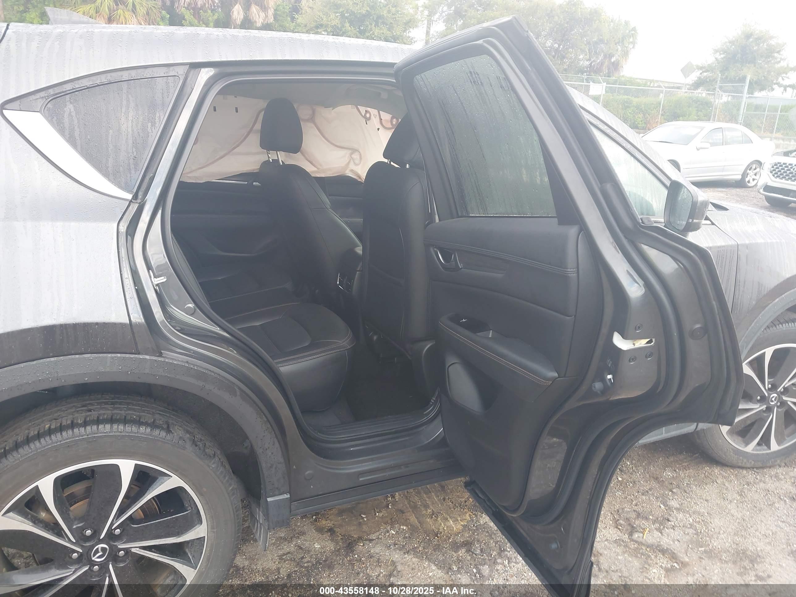 MAZDA CX-5 image 8