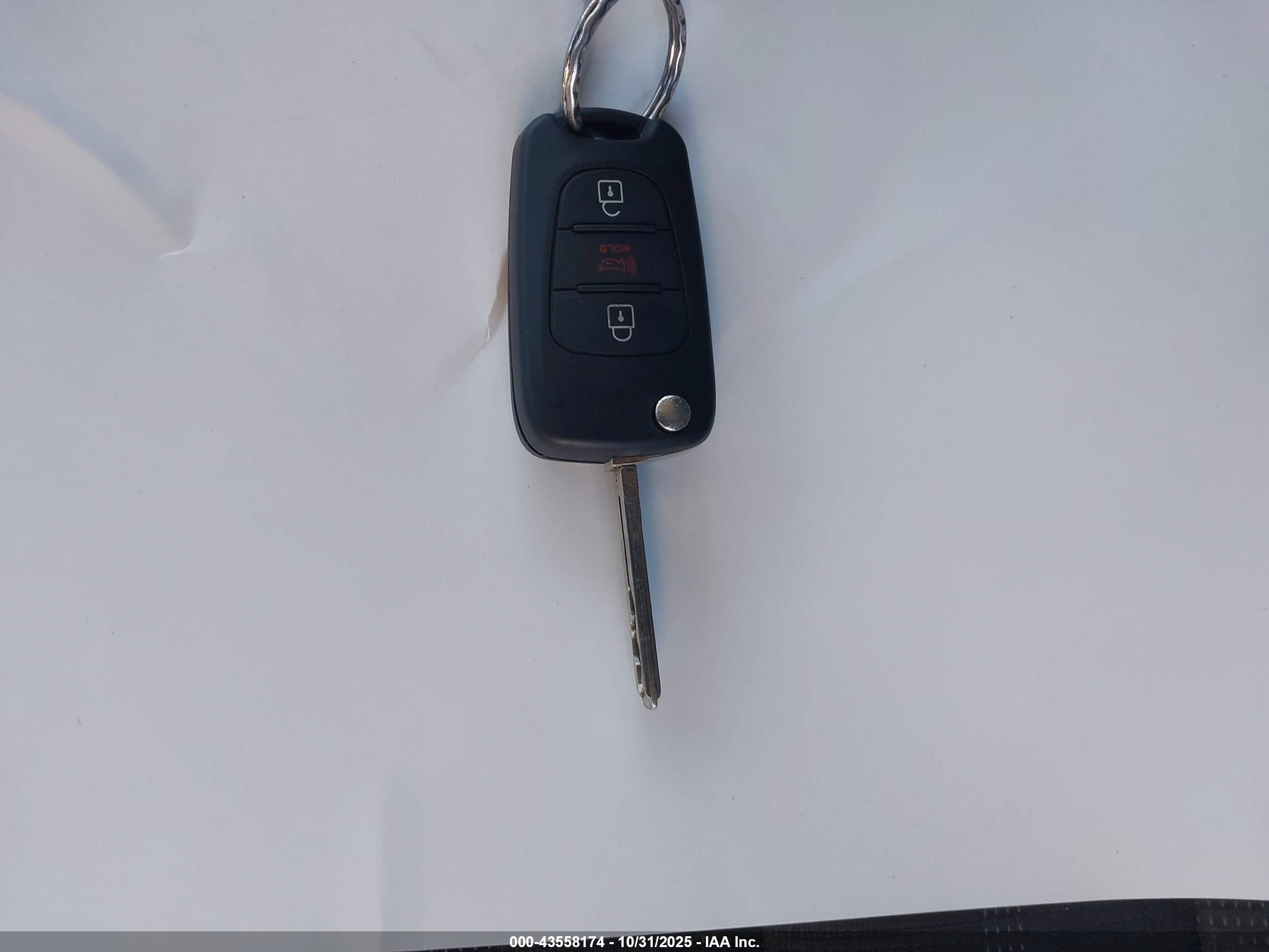 KIA RIO image 11