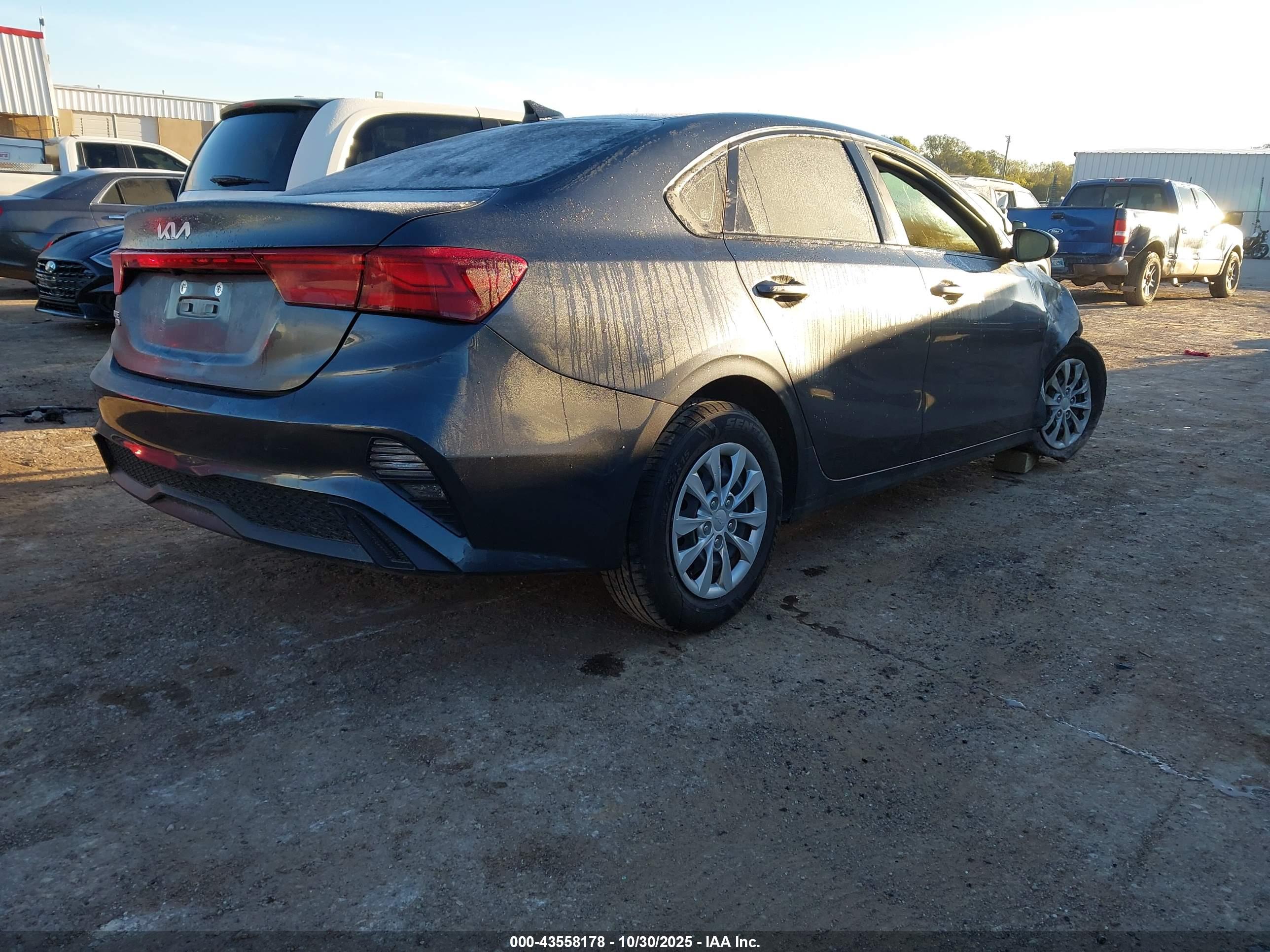 KIA FORTE image 4
