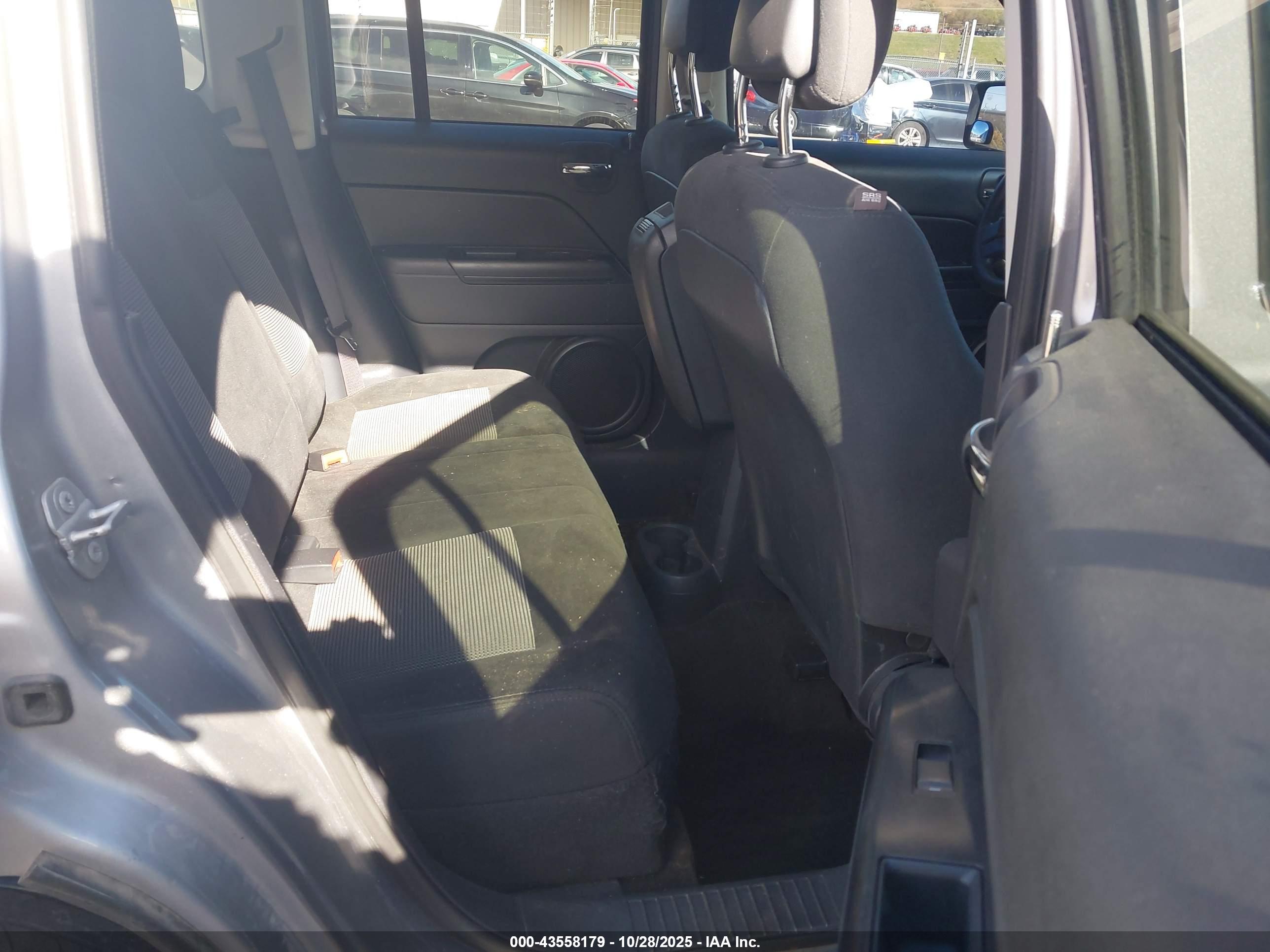 JEEP PATRIOT image 8