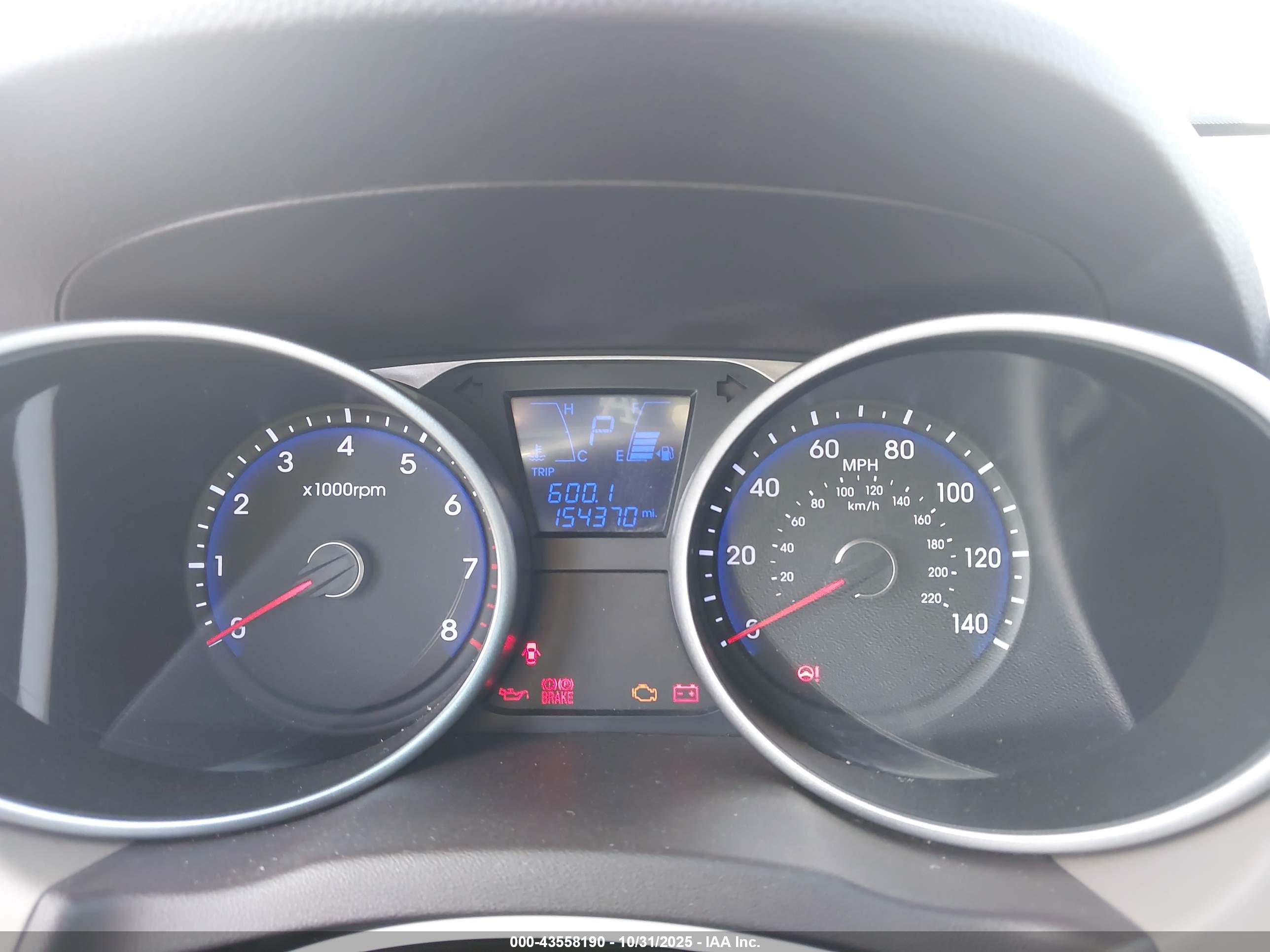 HYUNDAI TUCSON image 7