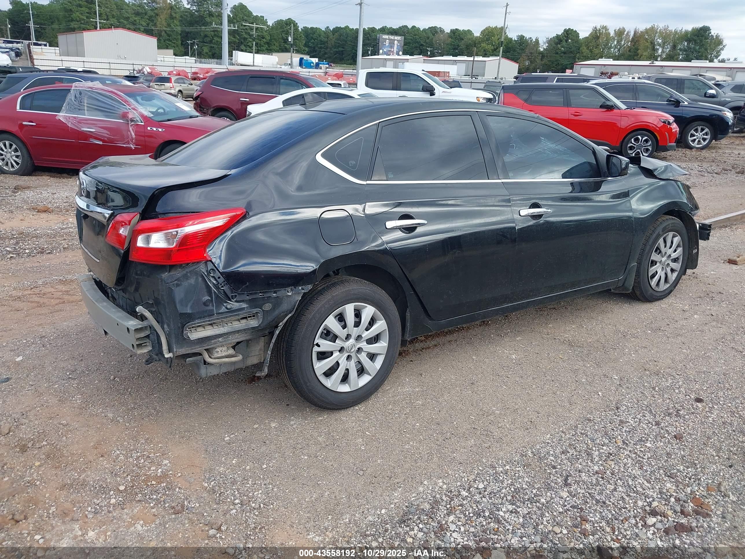NISSAN SENTRA image 4