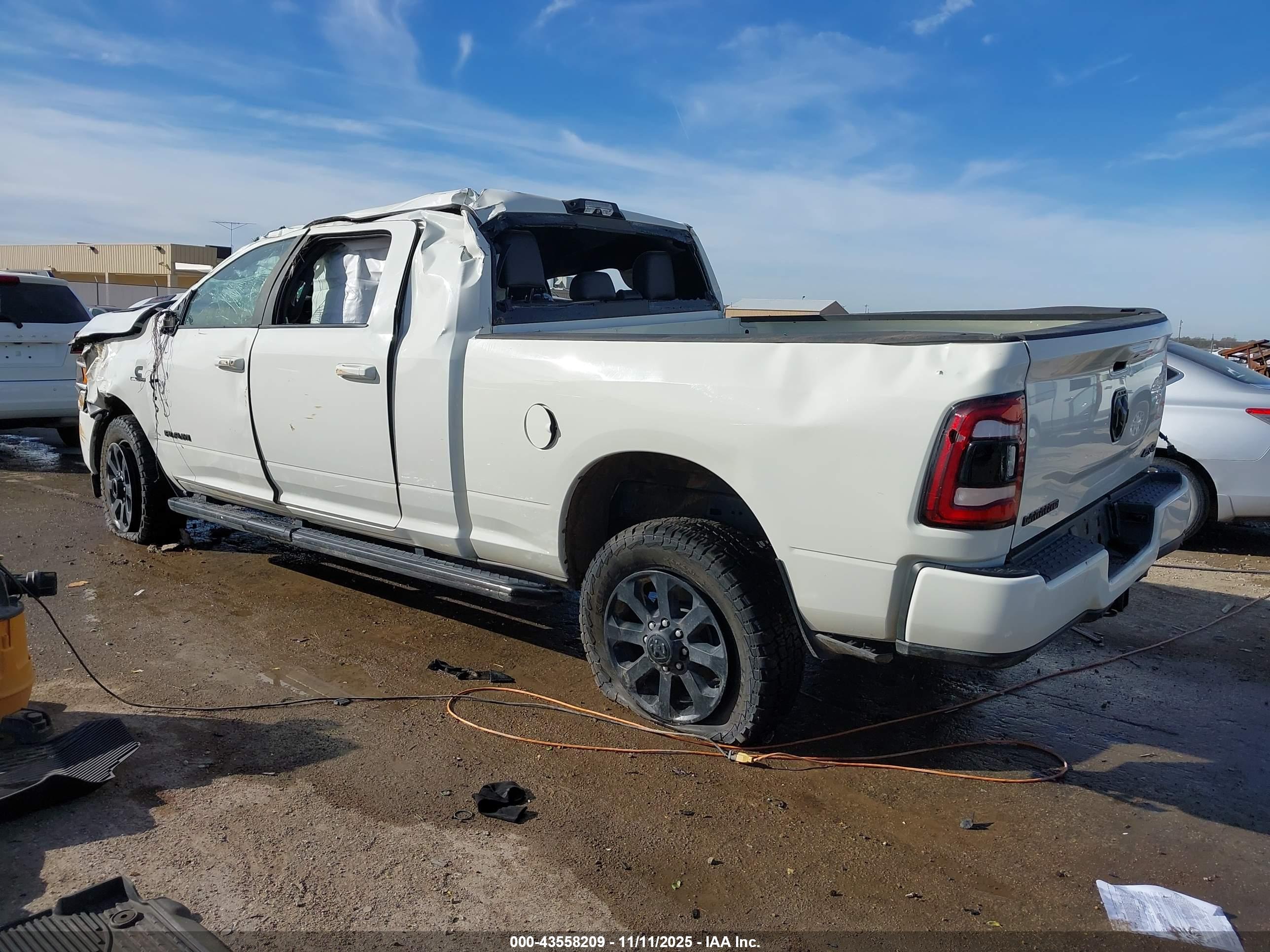 RAM 2500 image 3