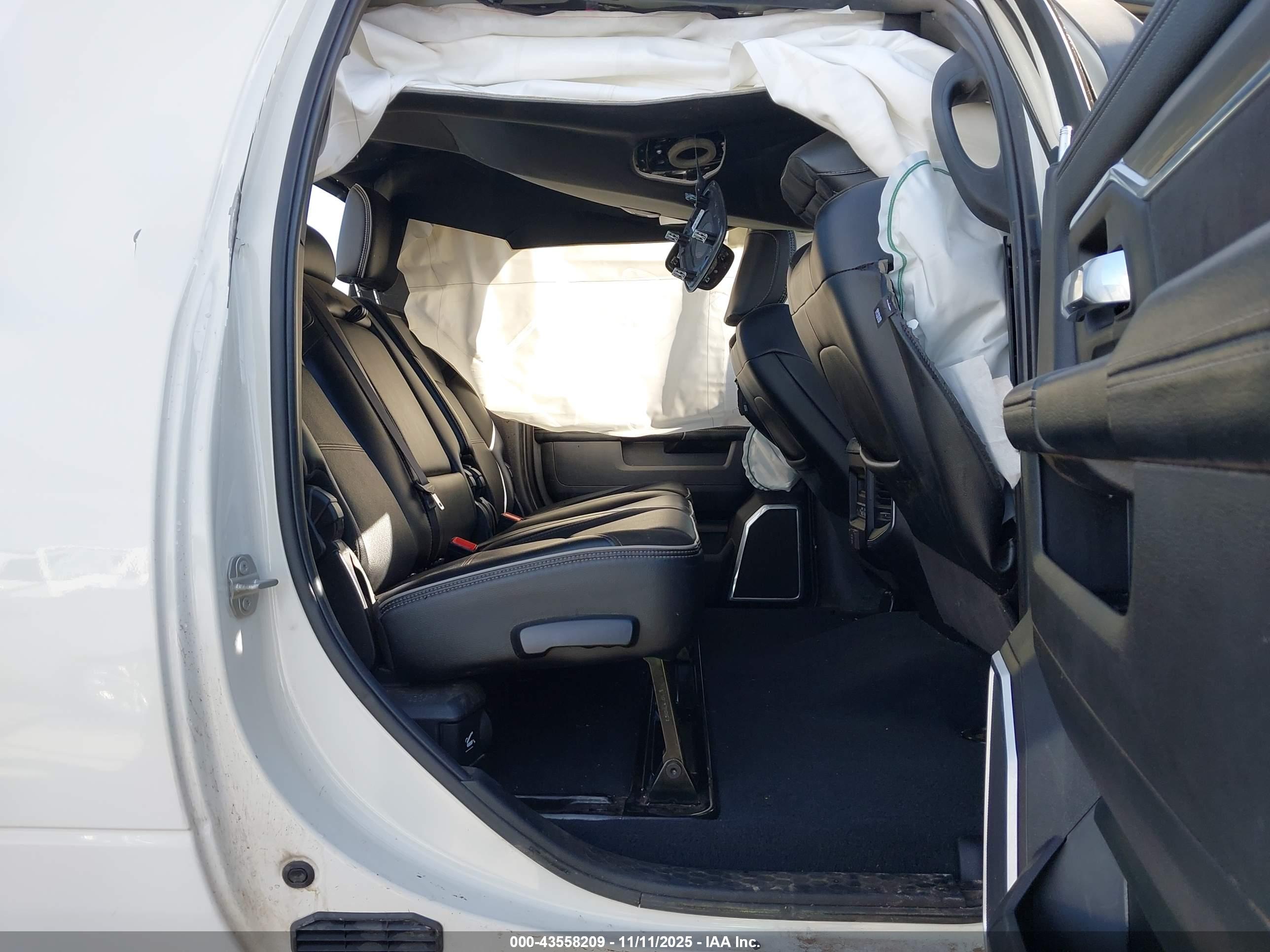 RAM 2500 image 8